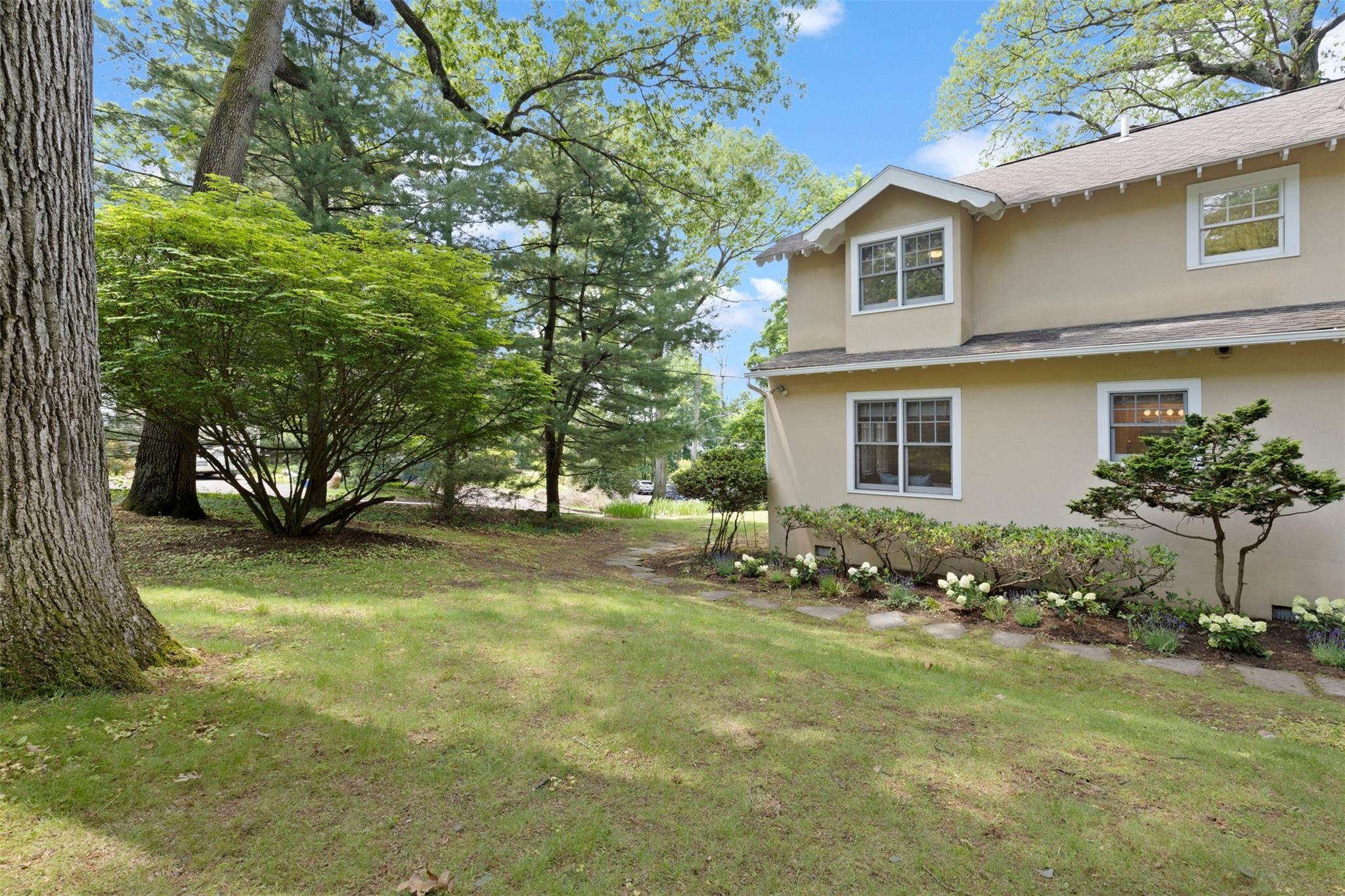 Single Family Ravine  Westchester County, NY 10706, MLS-864686-38