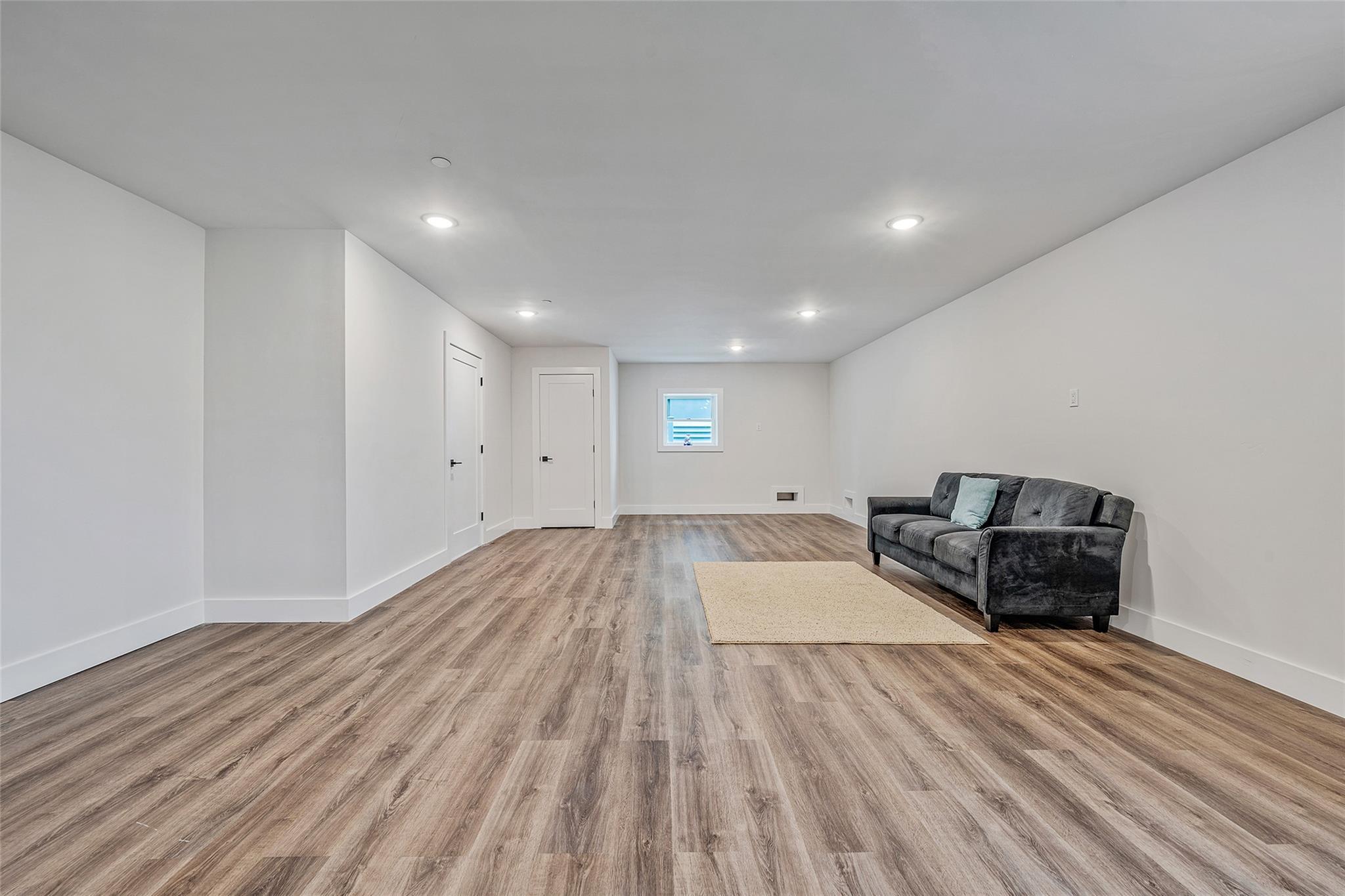 Single Family Mott  Nassau County, NY 11572, MLS-864711-6