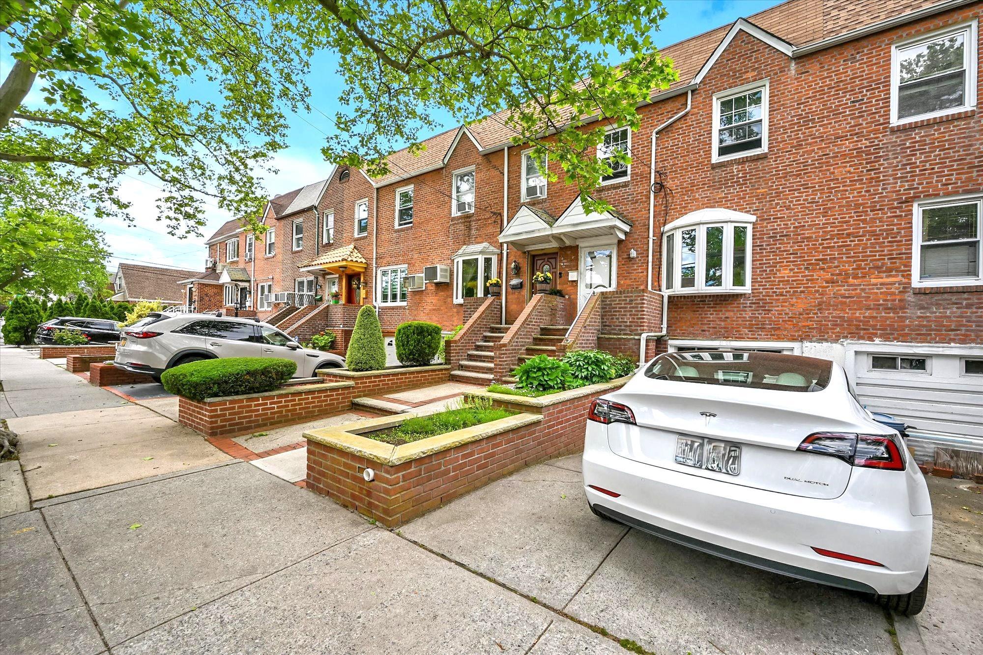 Single Family 150th  Queens, NY 11357, MLS-864721-20