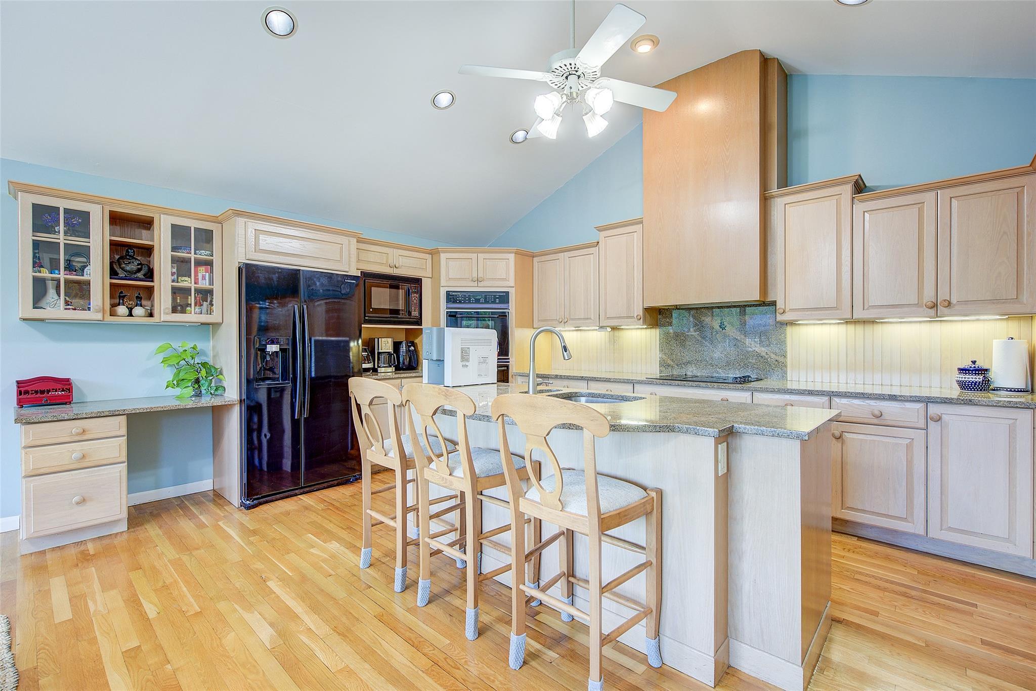 Single Family Shaker  Suffolk County, NY 11731, MLS-864738-10