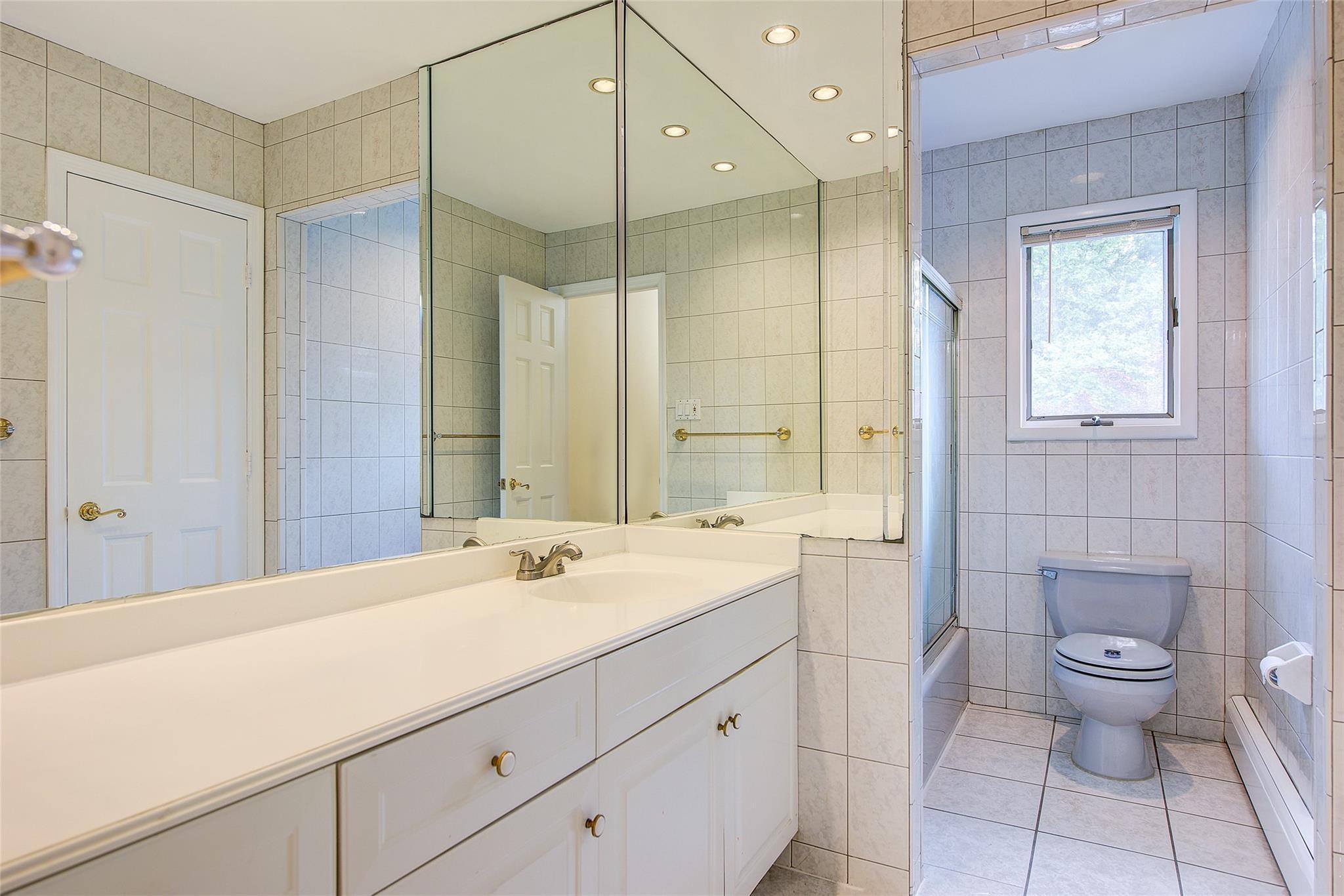 Single Family Shaker  Suffolk County, NY 11731, MLS-864738-16