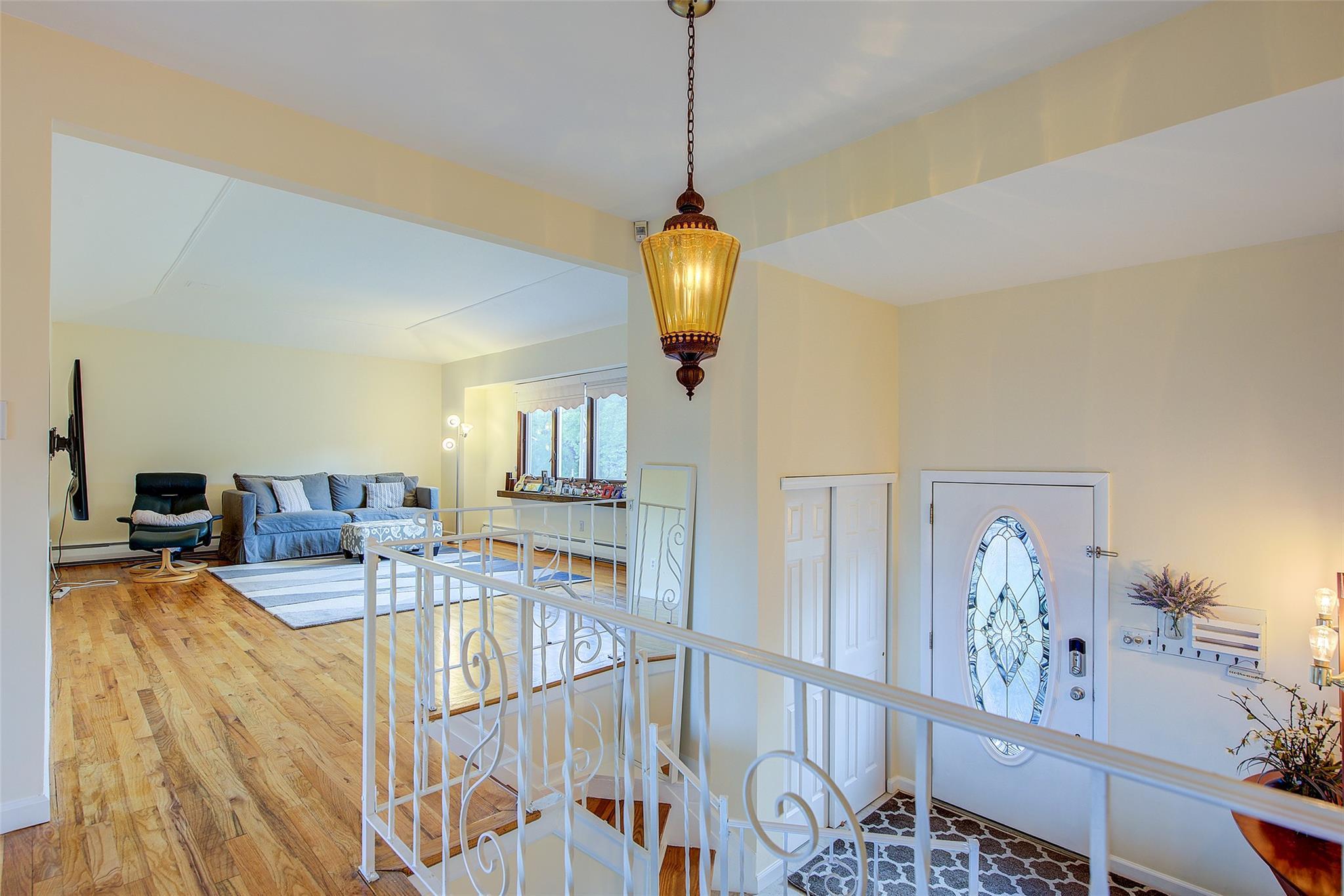 Single Family Shaker  Suffolk County, NY 11731, MLS-864738-2