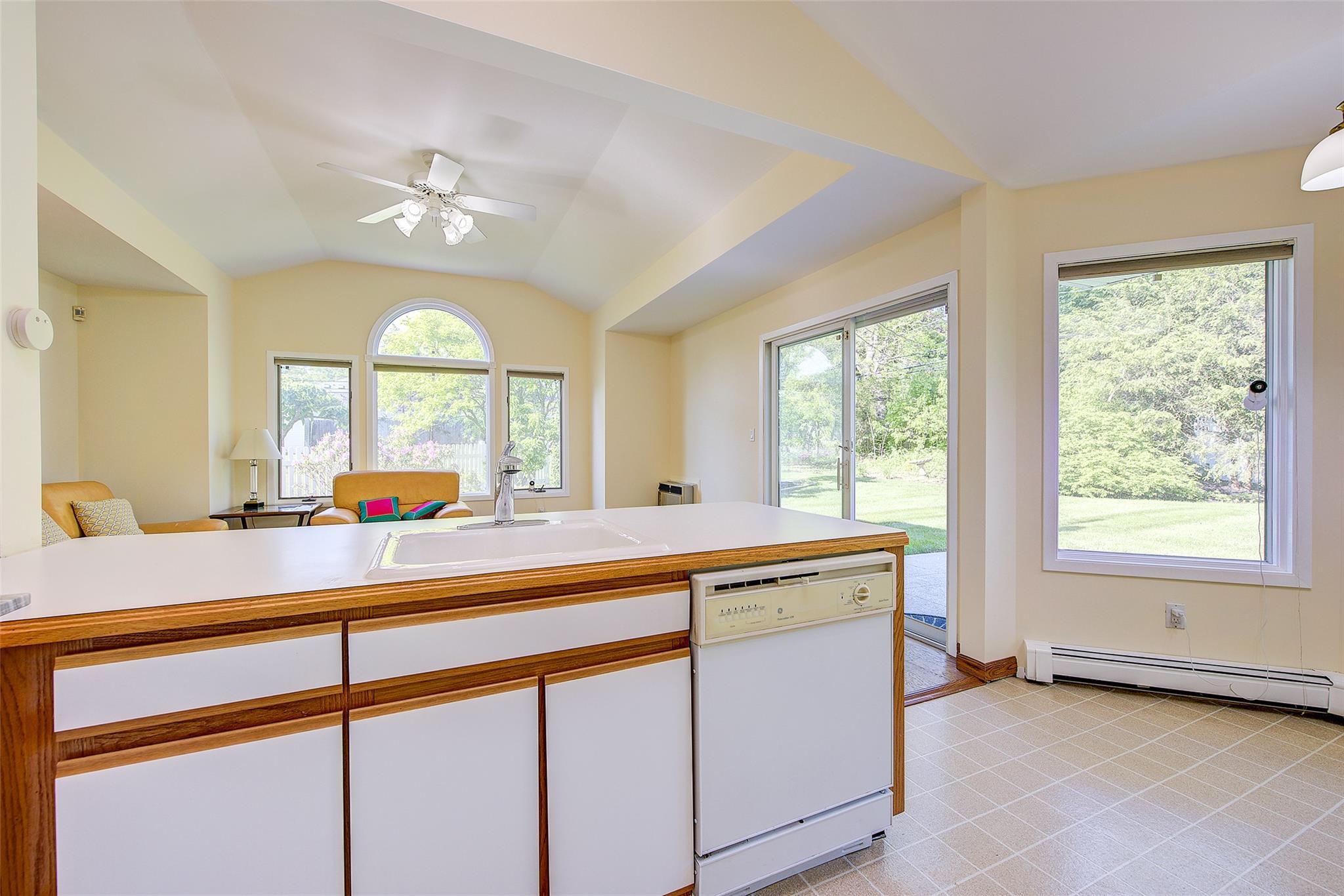 Single Family Shaker  Suffolk County, NY 11731, MLS-864738-41