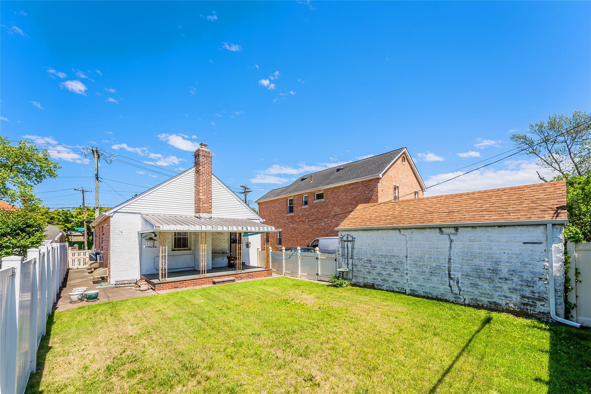 Single Family Pidgeon Meadow  Queens, NY 11365, MLS-864742-34