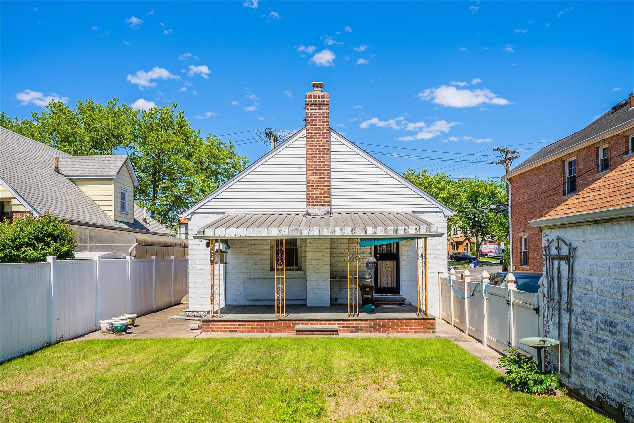 Single Family Pidgeon Meadow  Queens, NY 11365, MLS-864742-35