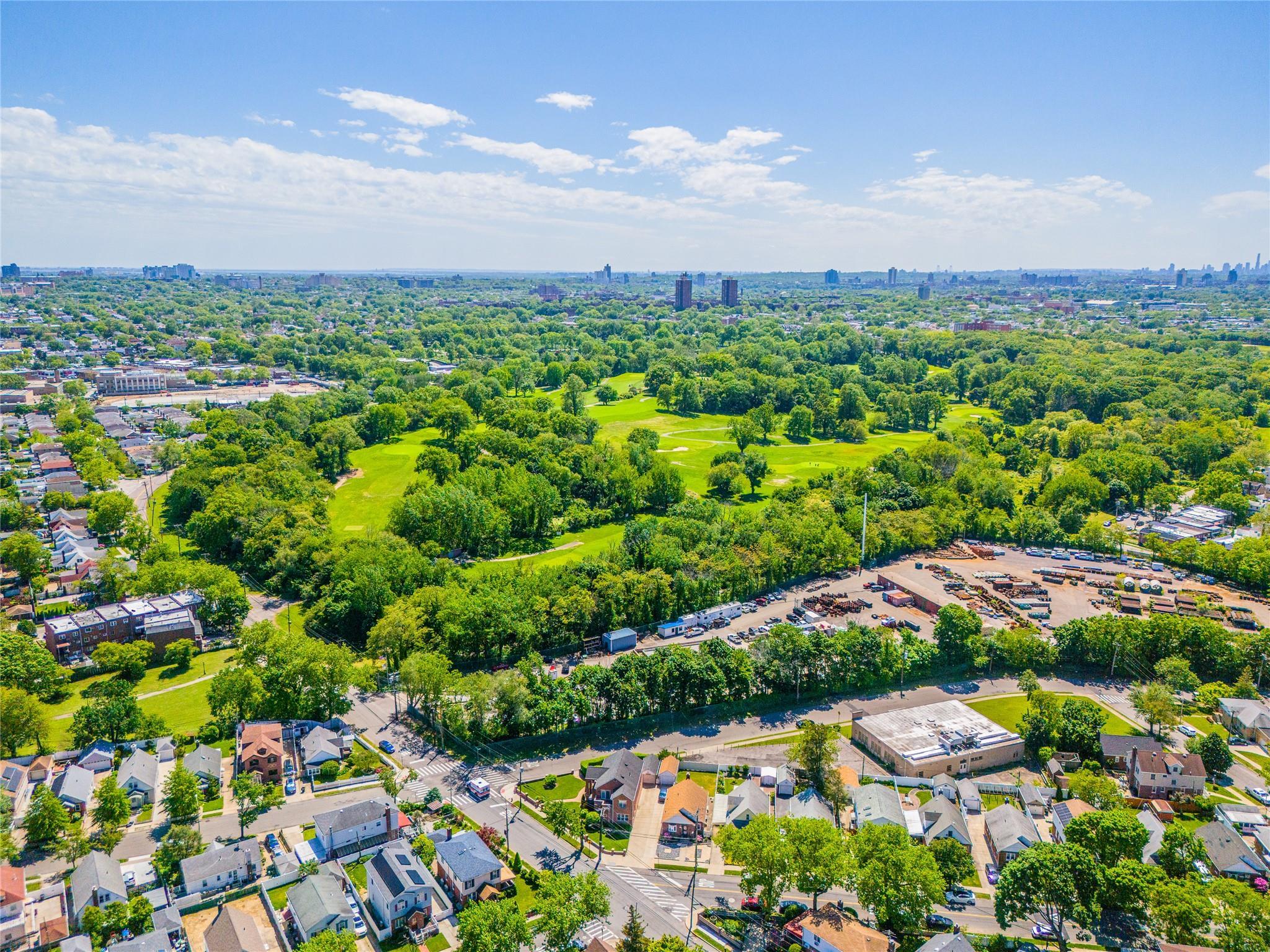 Single Family Pidgeon Meadow  Queens, NY 11365, MLS-864742-39