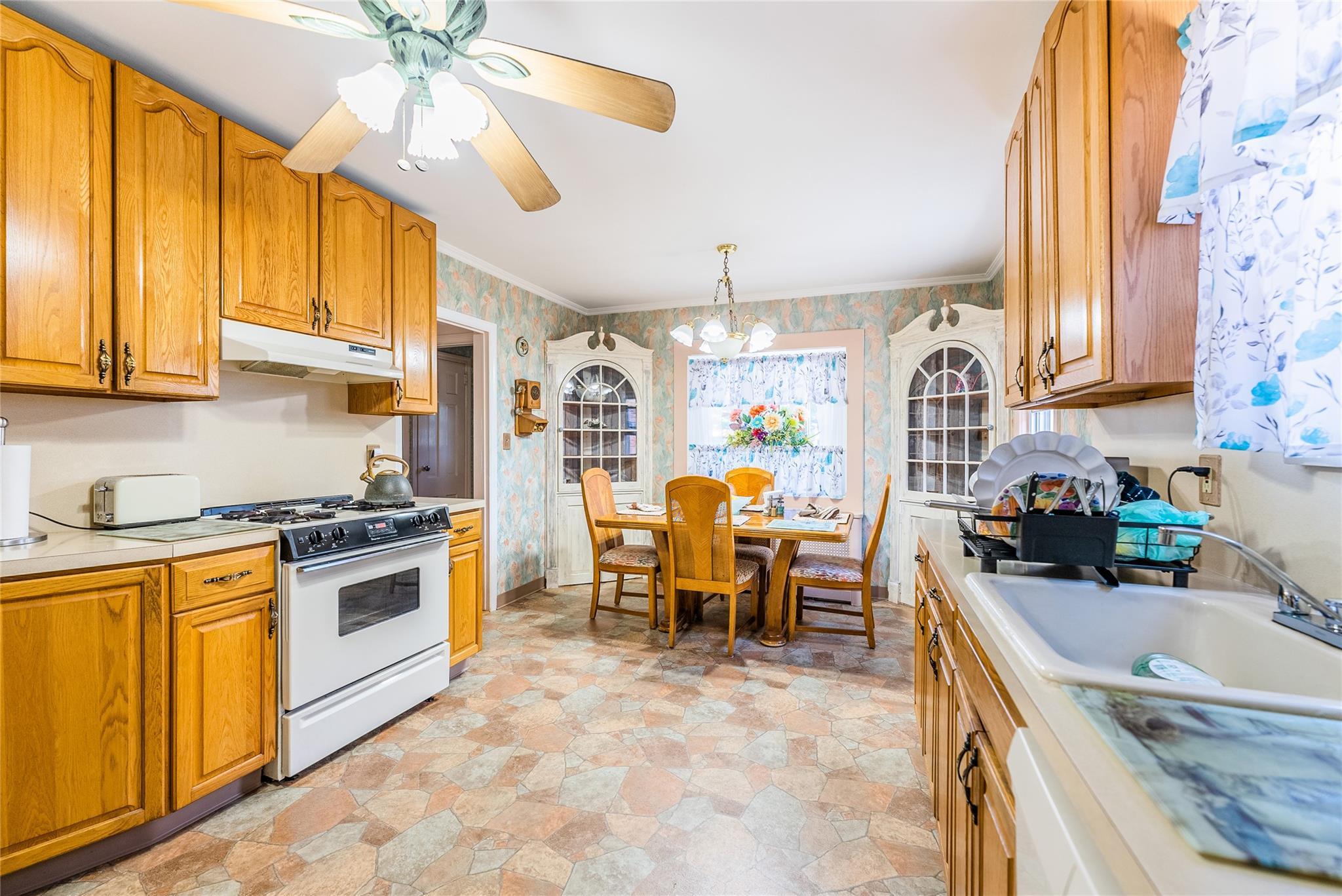Single Family Pidgeon Meadow  Queens, NY 11365, MLS-864742-8