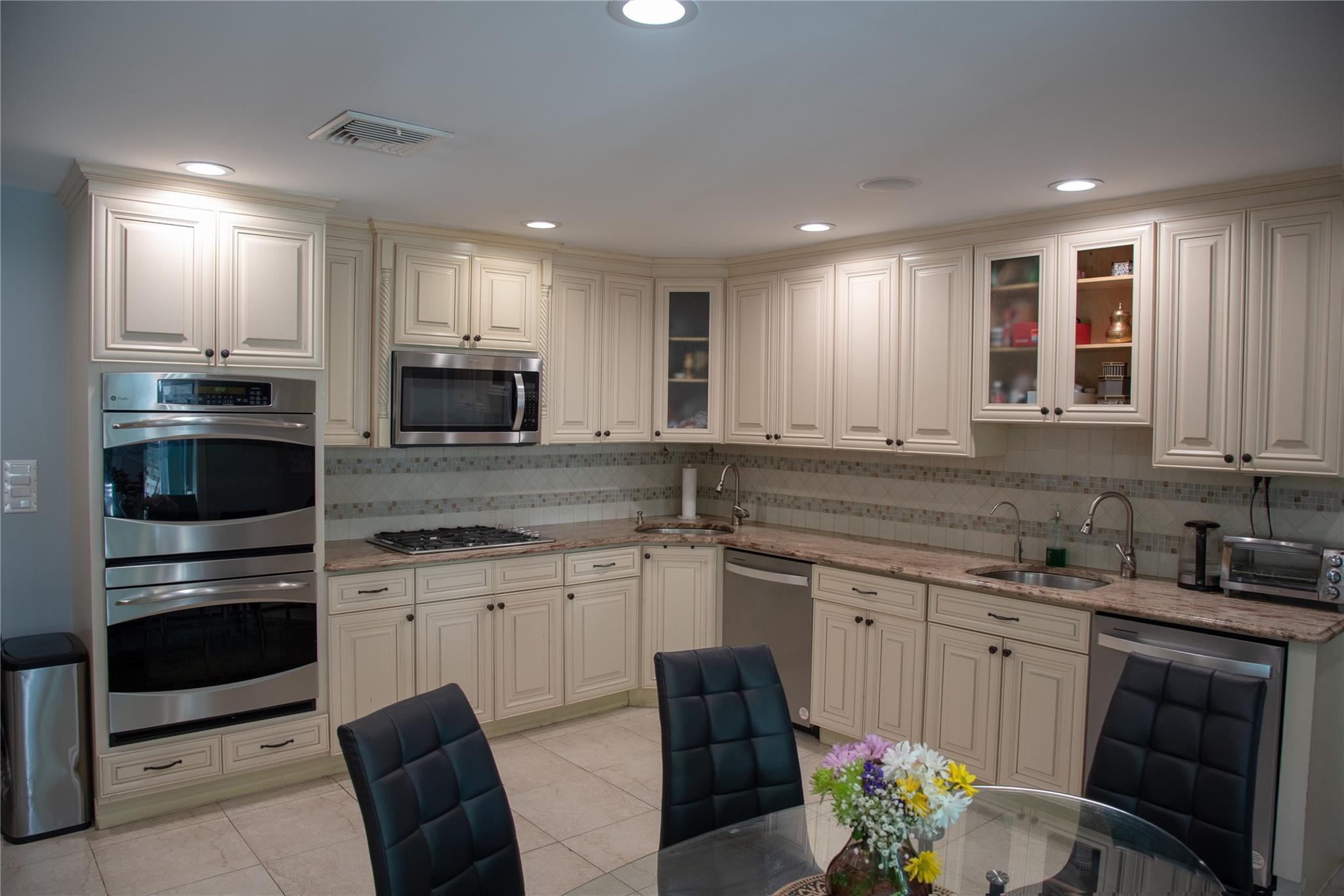 Single Family End  Nassau County, NY 11598, MLS-864743-11