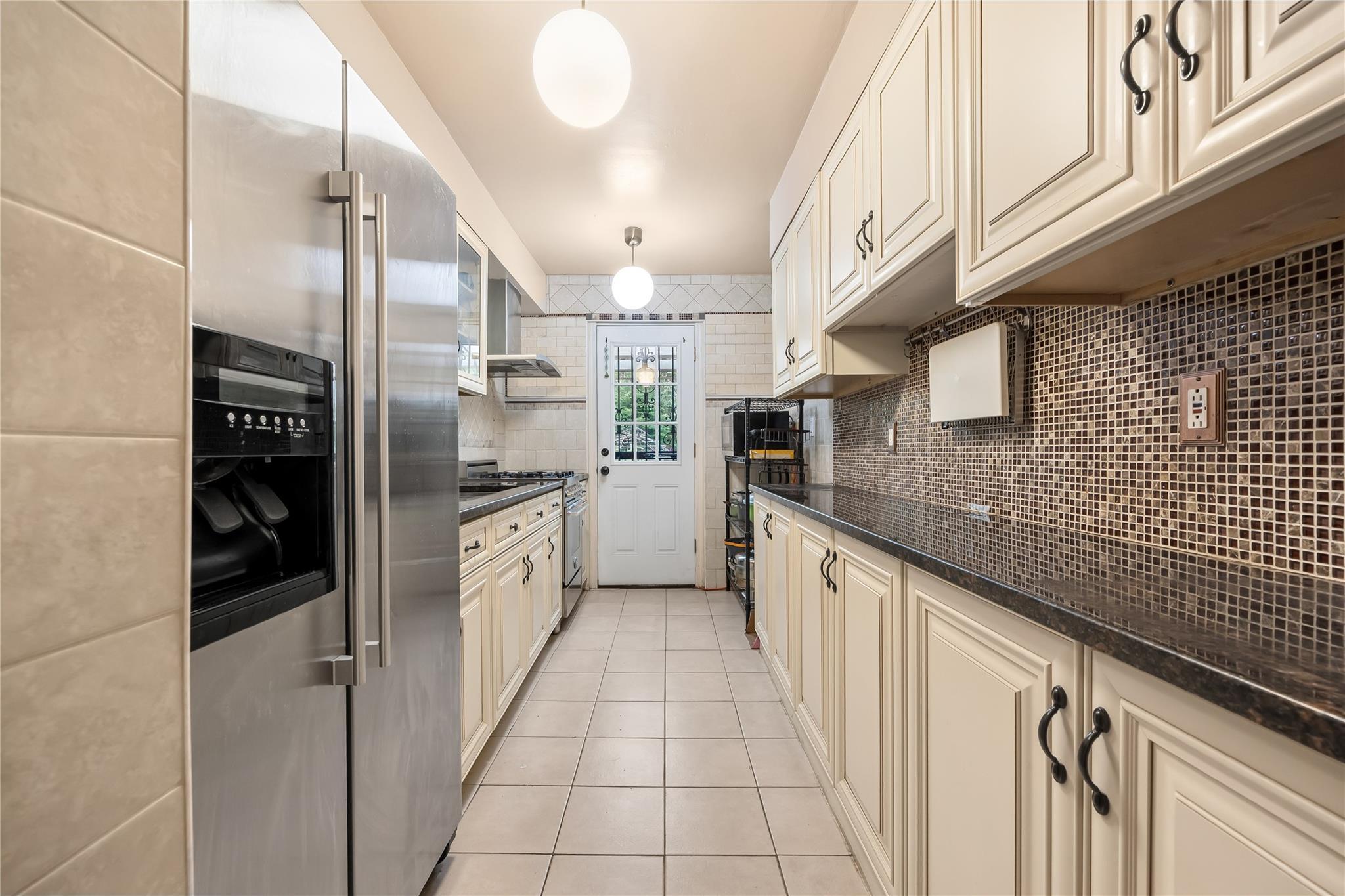 Single Family Starr  Queens, NY 11385, MLS-864748-3