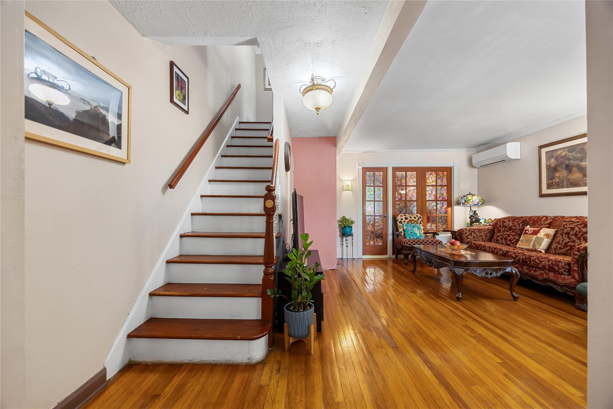 Single Family Starr  Queens, NY 11385, MLS-864748-6