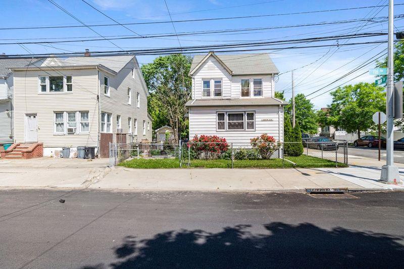 Single Family 116th  Queens, NY 11434, MLS-864752-3