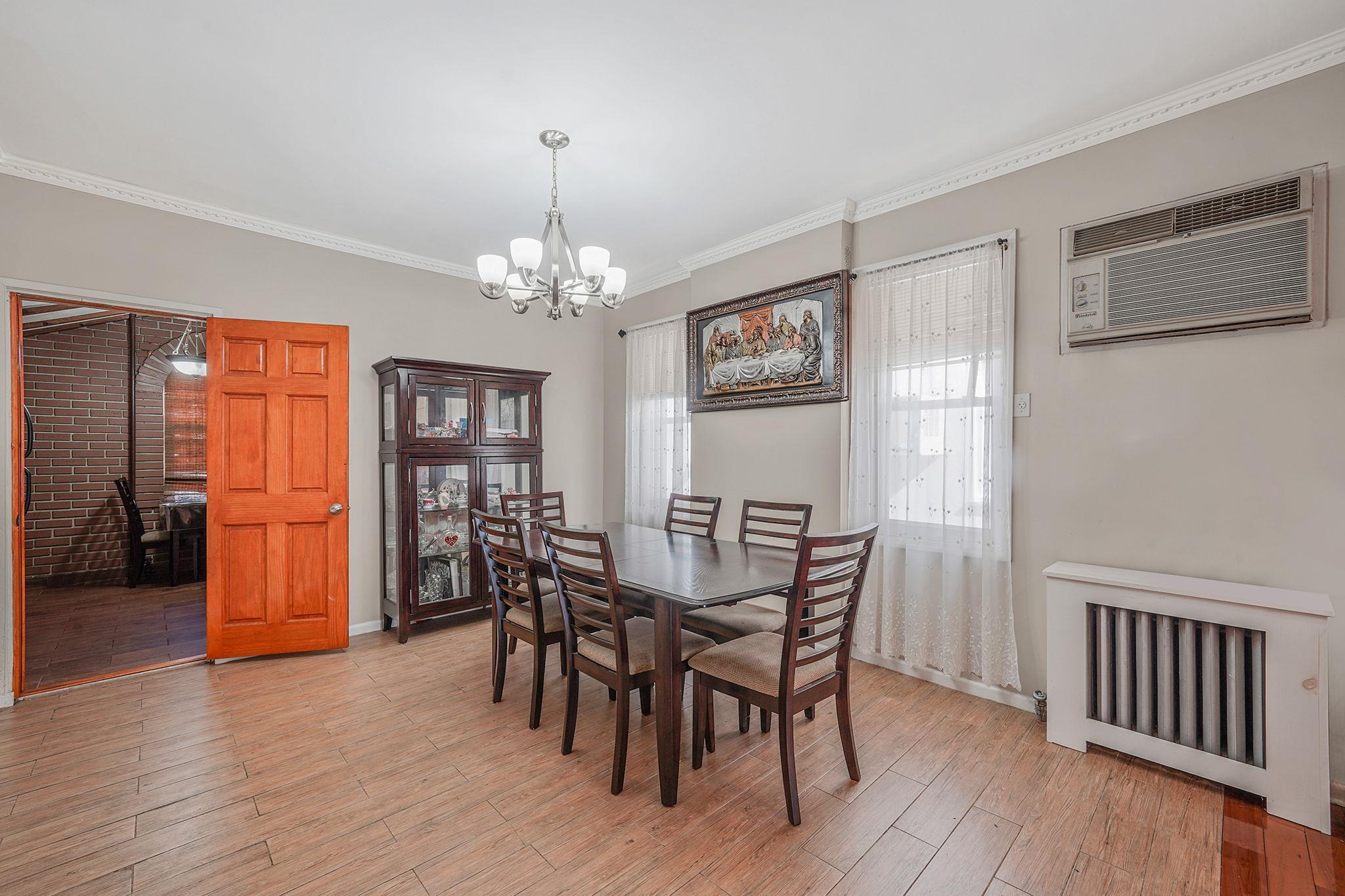 Single Family 69th  Queens, NY 11385, MLS-864755-11