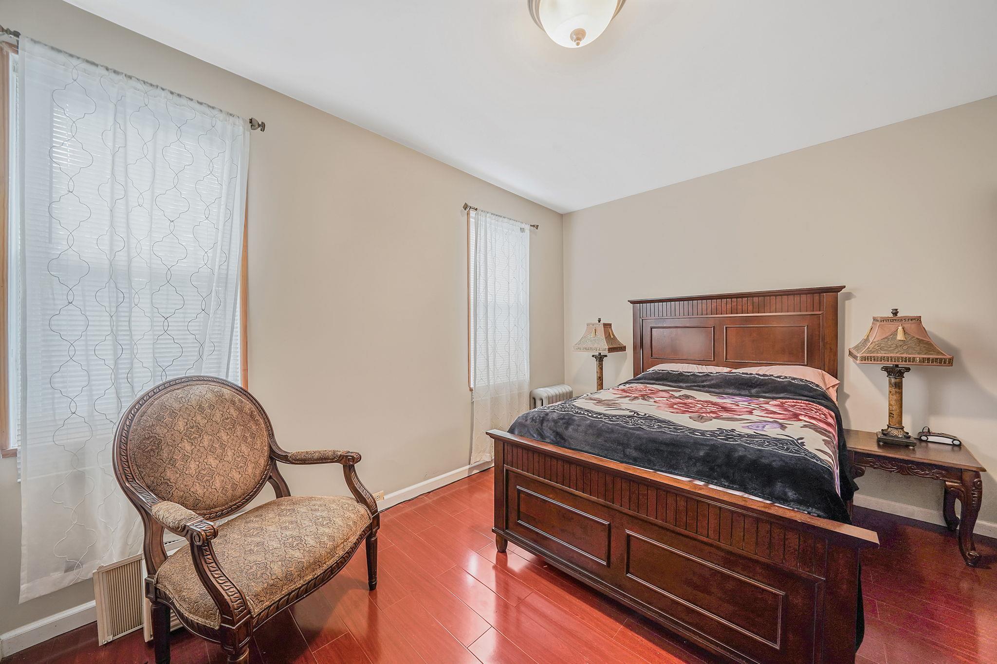 Single Family 69th  Queens, NY 11385, MLS-864755-18