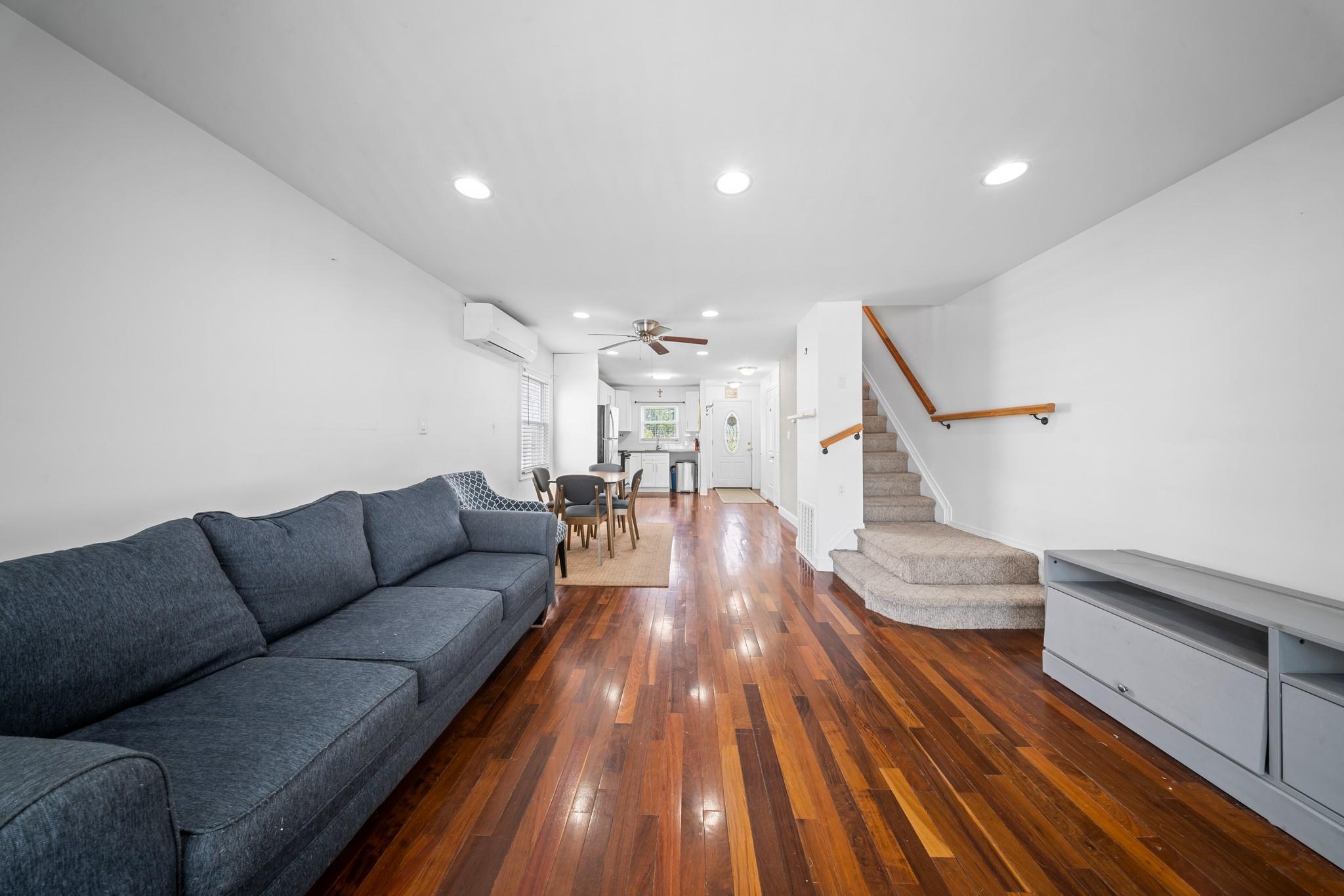 Single Family 130th  Queens, NY 11434, MLS-864761-10