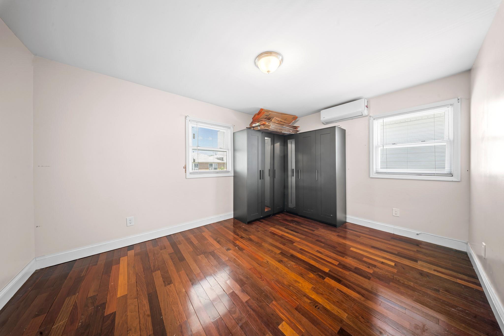 Single Family 130th  Queens, NY 11434, MLS-864761-13