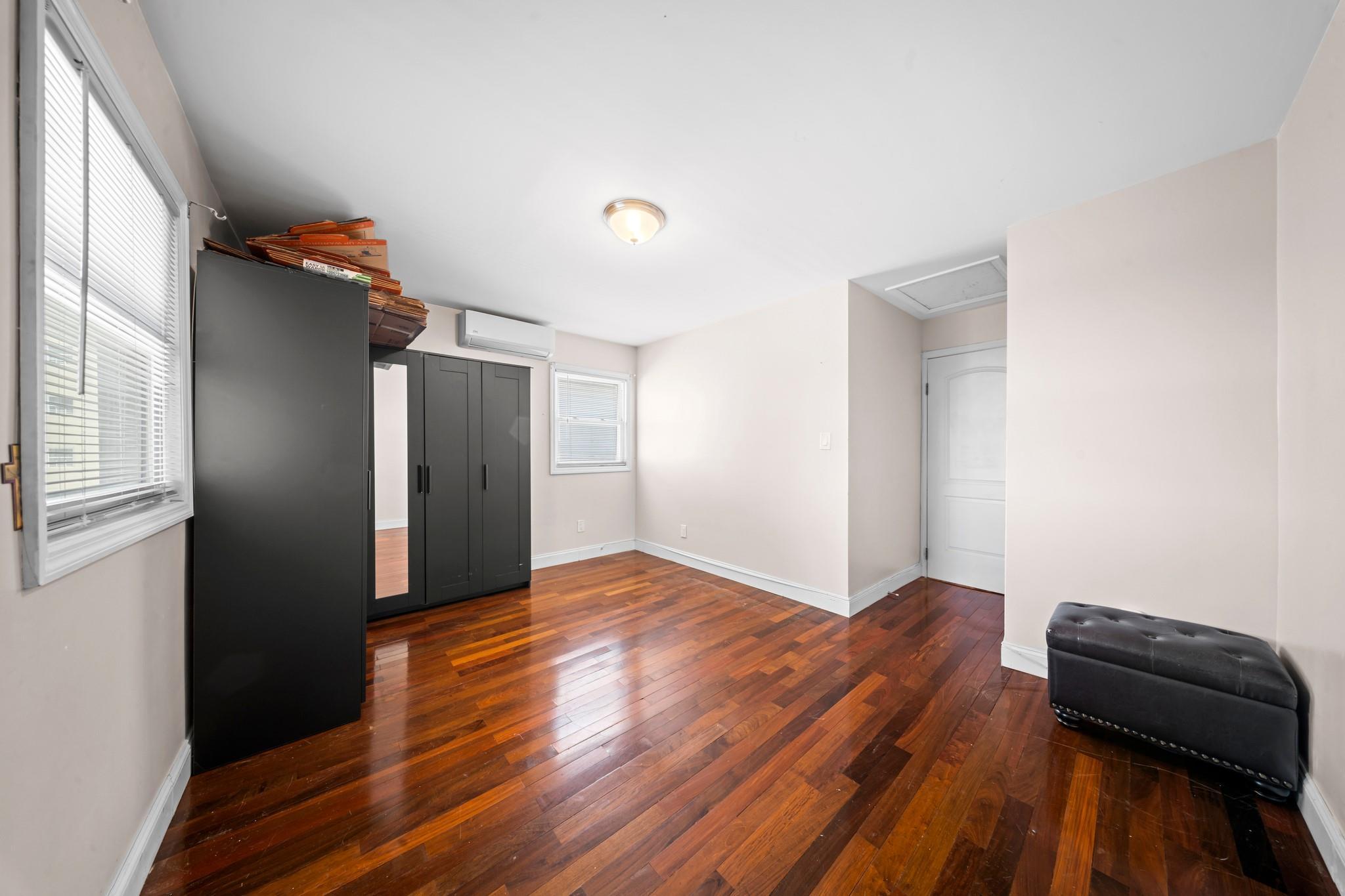 Single Family 130th  Queens, NY 11434, MLS-864761-14
