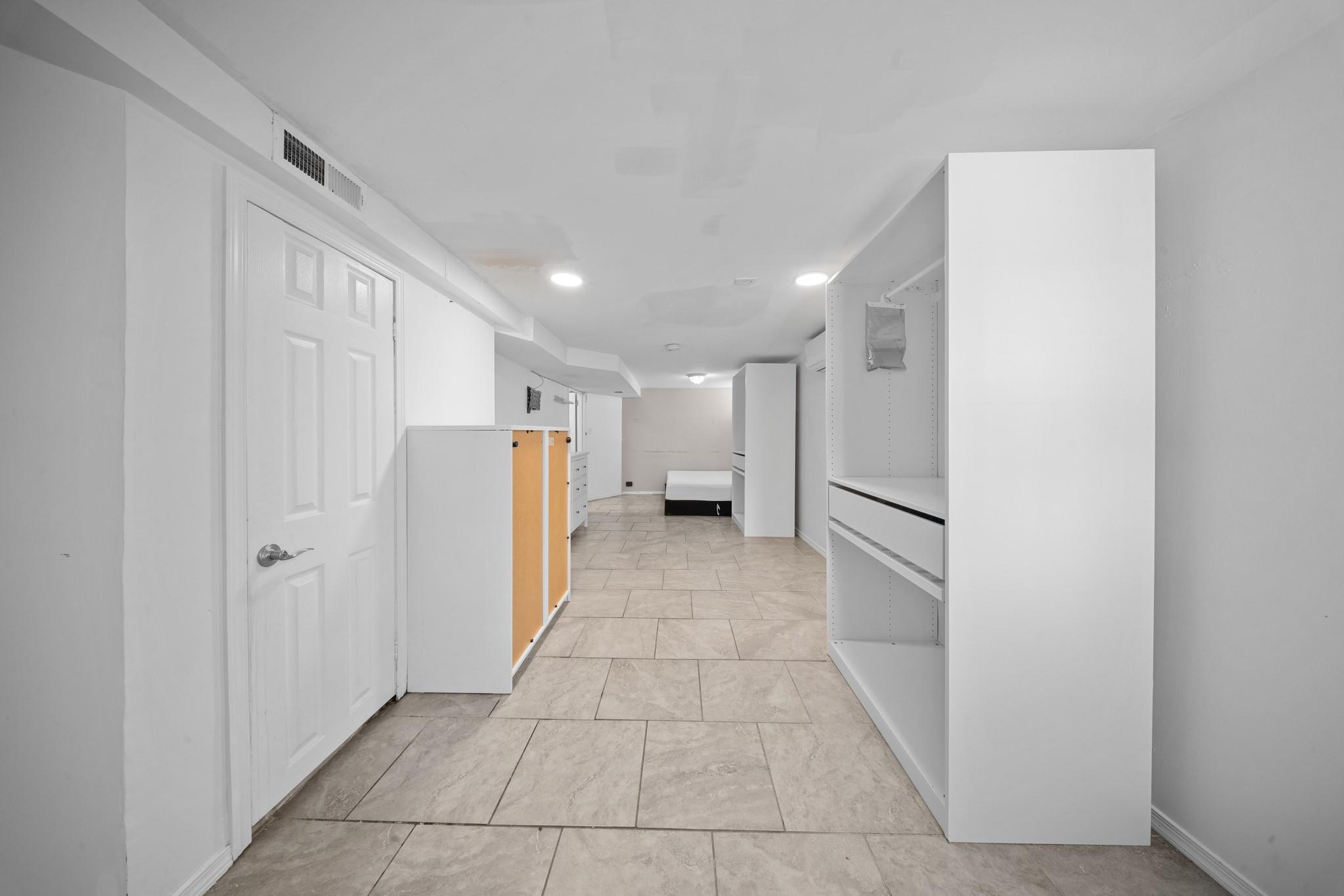Single Family 130th  Queens, NY 11434, MLS-864761-21