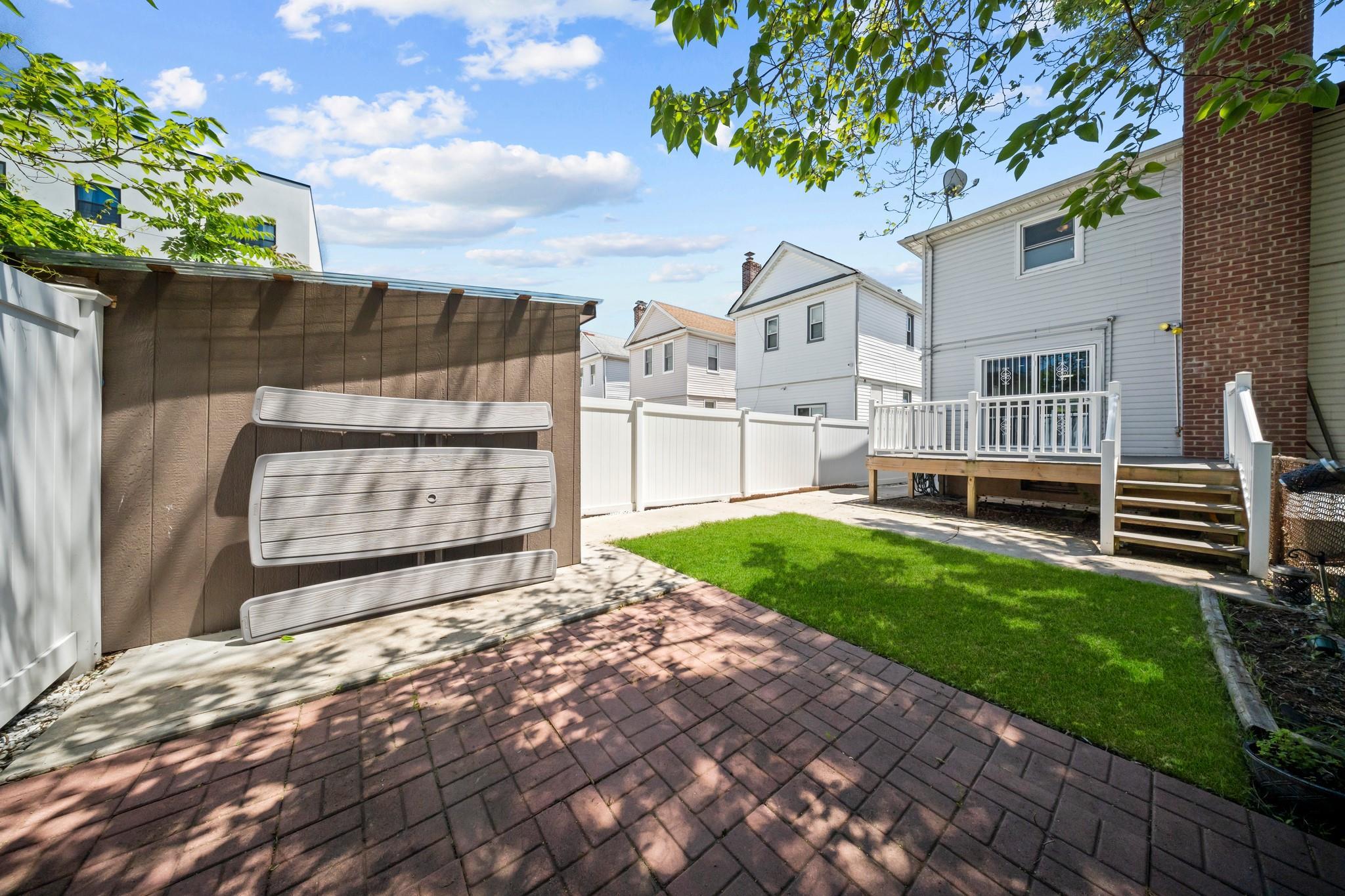 Single Family 130th  Queens, NY 11434, MLS-864761-25