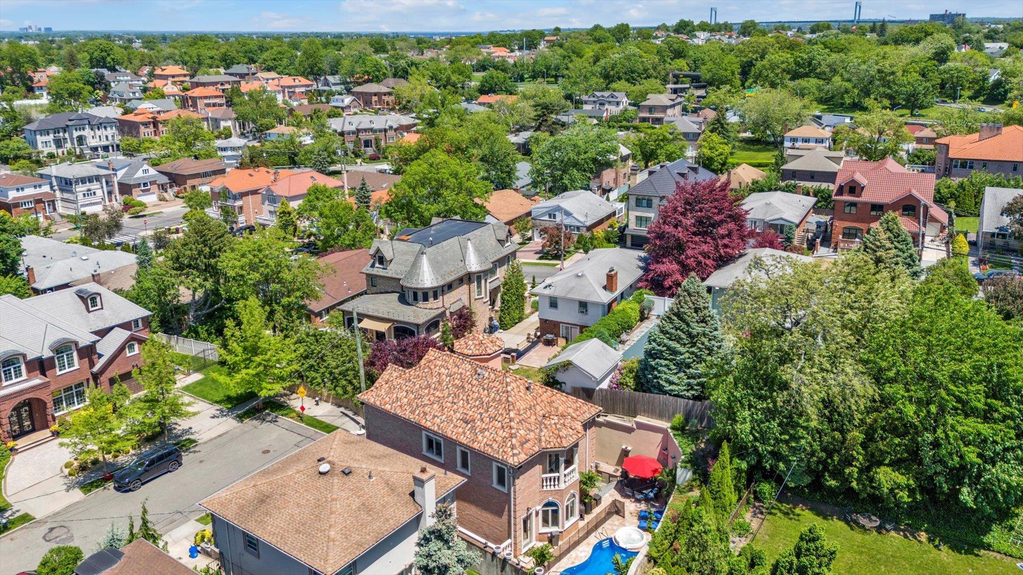 Single Family 13th  Queens, NY 11357, MLS-864780-22