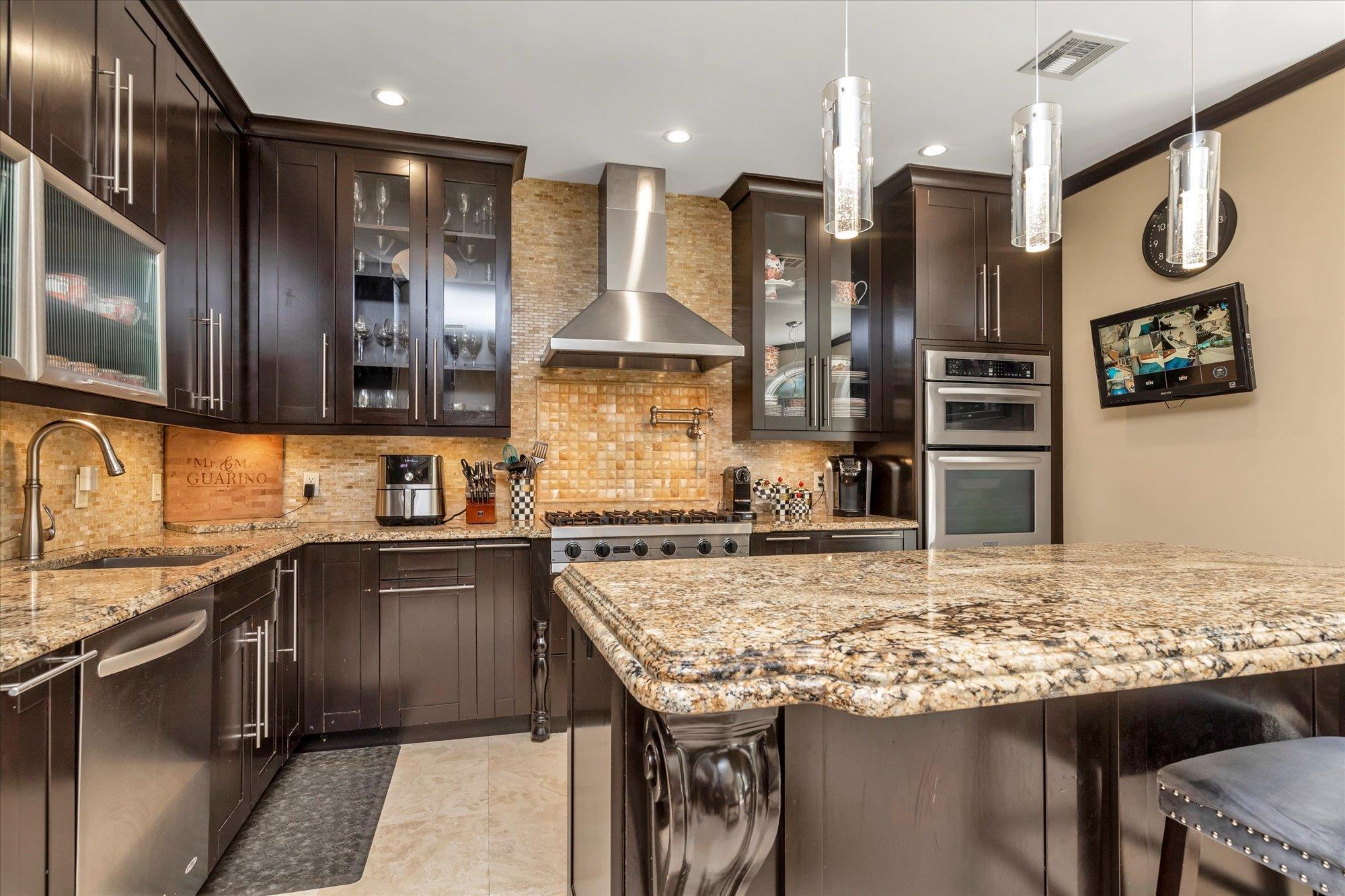 Single Family 13th  Queens, NY 11357, MLS-864780-7