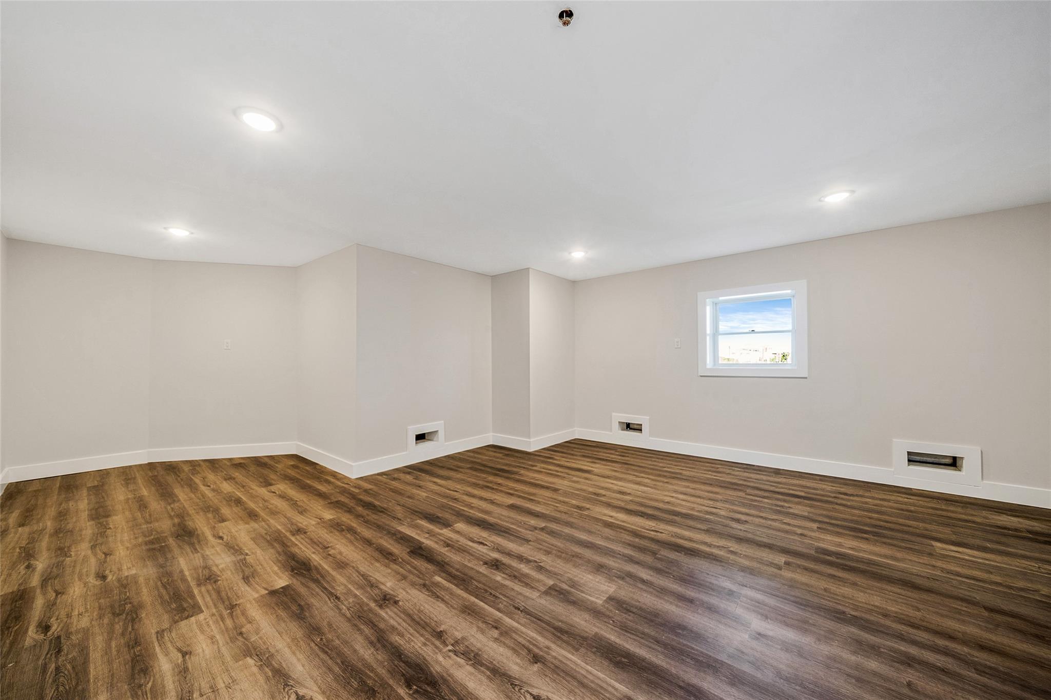 Single Family Mott  Nassau County, NY 11572, MLS-864790-4