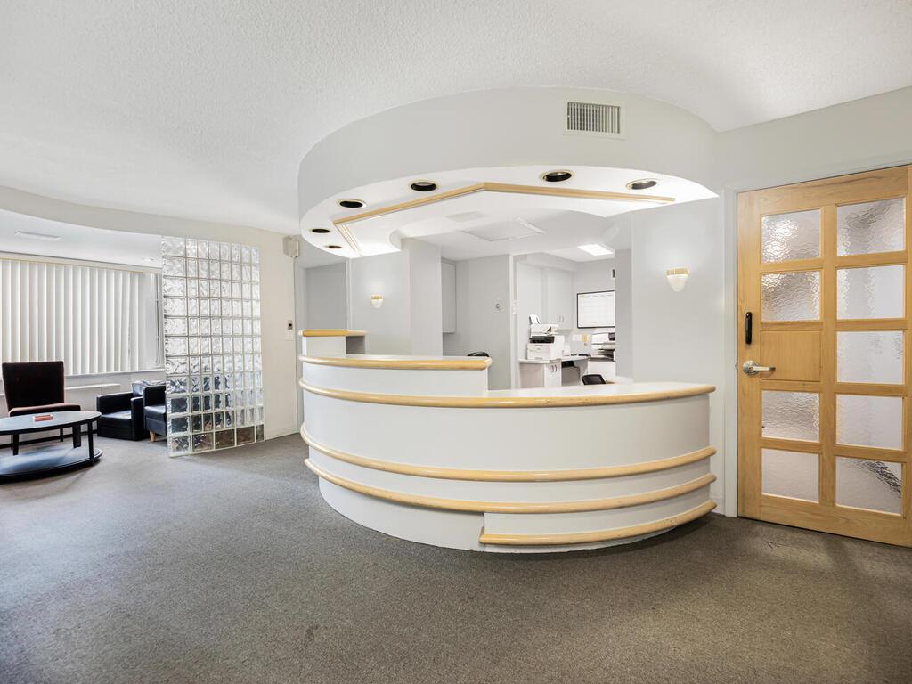 Commercial Lease Henry Hudson  Bronx, NY 10463, MLS-864805-2