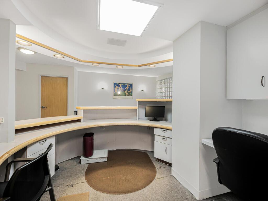 Commercial Lease Henry Hudson  Bronx, NY 10463, MLS-864805-5