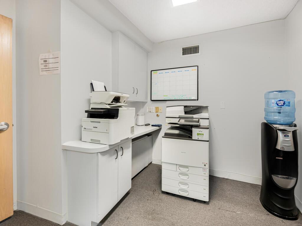 Commercial Lease Henry Hudson  Bronx, NY 10463, MLS-864805-6