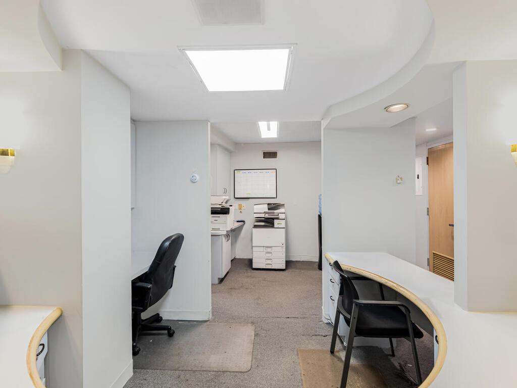 Commercial Lease Henry Hudson  Bronx, NY 10463, MLS-864805-9