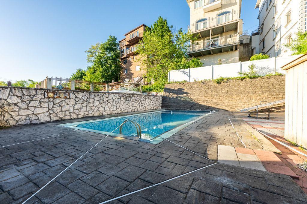 Single Family W Fingerboard Rd  Staten Island, NY 10305, MLS-864808-15