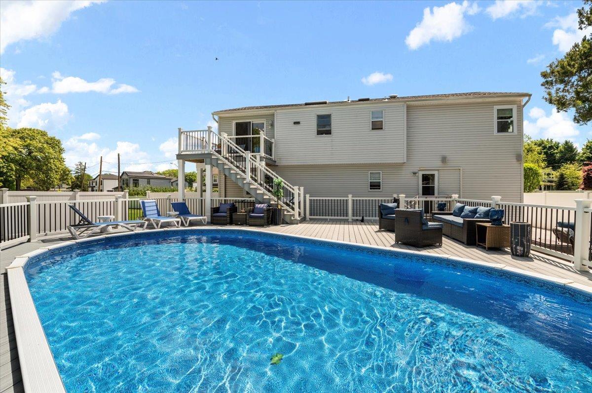 Single Family Floral  Nassau County, NY 11714, MLS-864819-35