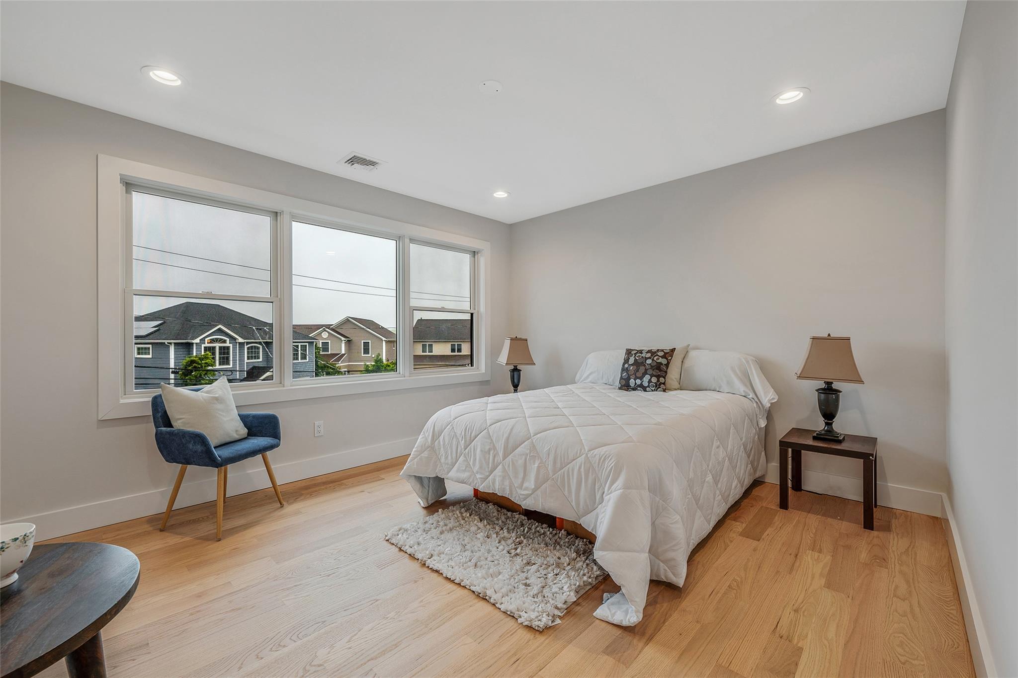 Single Family Mott Nassau County, NY 11572, MLS-864824-18