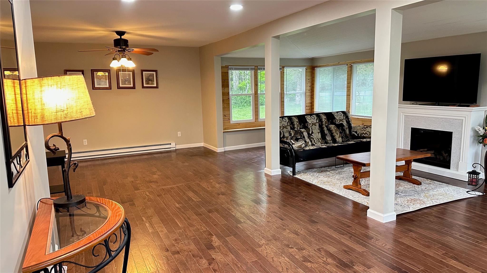 Single Family Sackett Lake  Sullivan County, NY 12701, MLS-864850-13