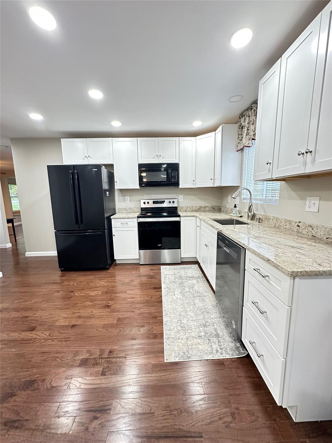Single Family Sackett Lake  Sullivan County, NY 12701, MLS-864850-26