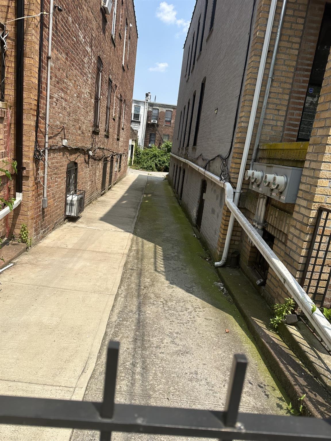 Single Family Van Siclen  Brooklyn, NY 11207, MLS-864879-8