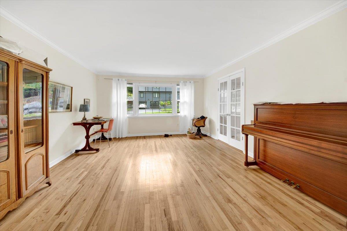 Single Family Romar  Westchester County, NY 10605, MLS-864886-13
