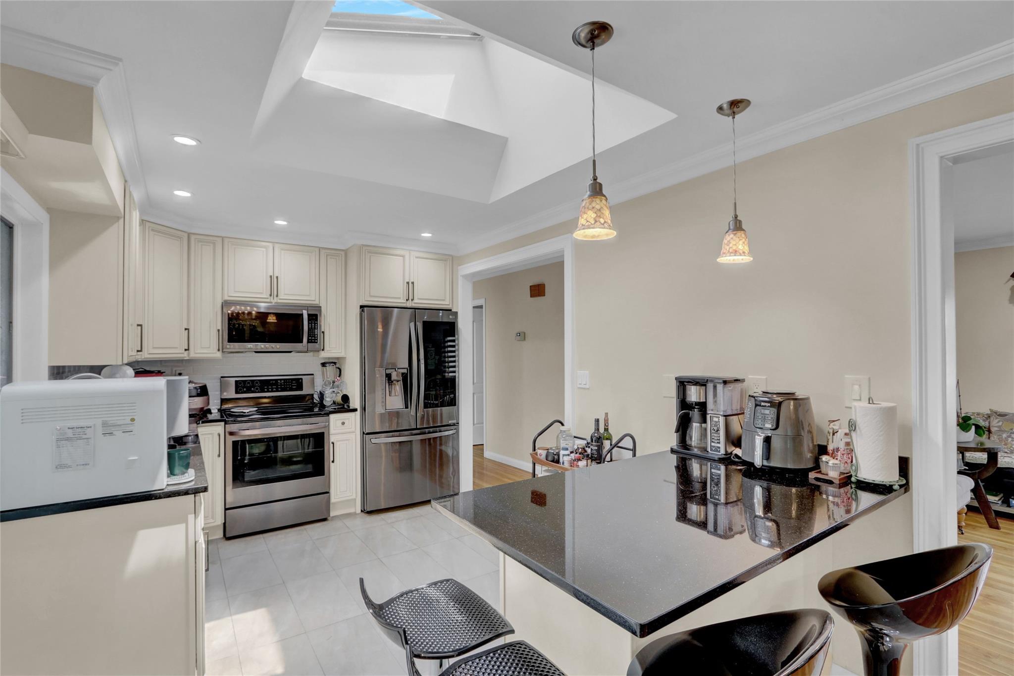 Single Family Main  Nassau County, NY 11803, MLS-864892-8