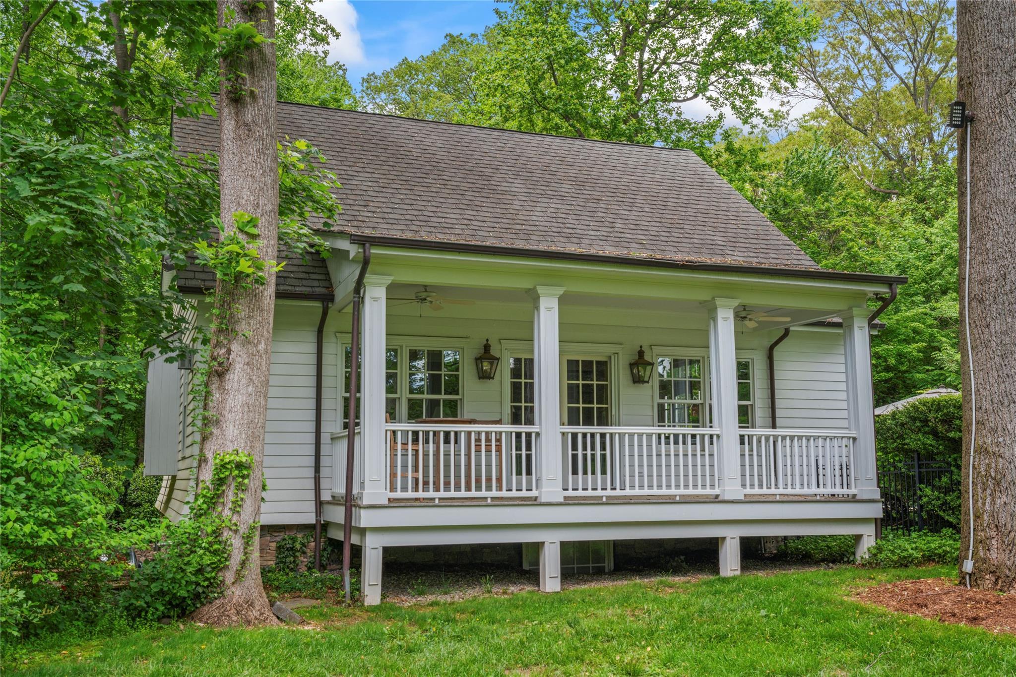 Single Family Piping Rock  Nassau County, NY 11560, MLS-864899-43