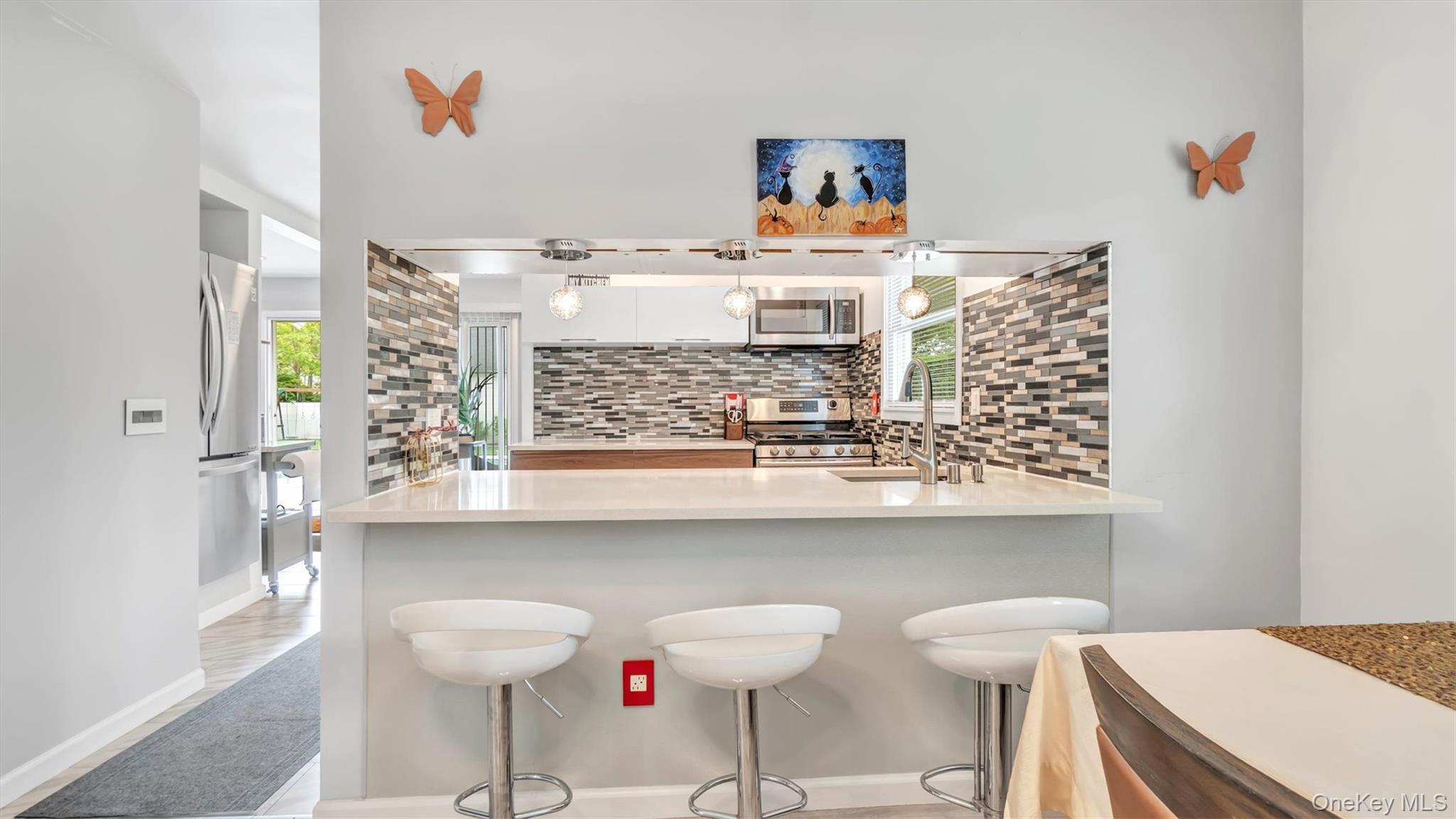 Single Family Hallock  Suffolk County, NY 11901, MLS-864926-16