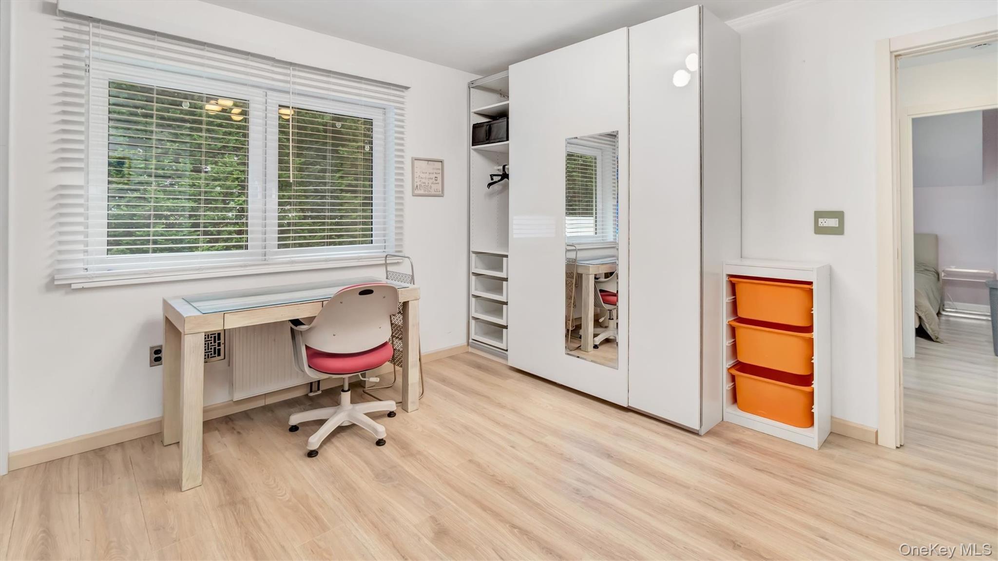 Single Family Hallock  Suffolk County, NY 11901, MLS-864926-23