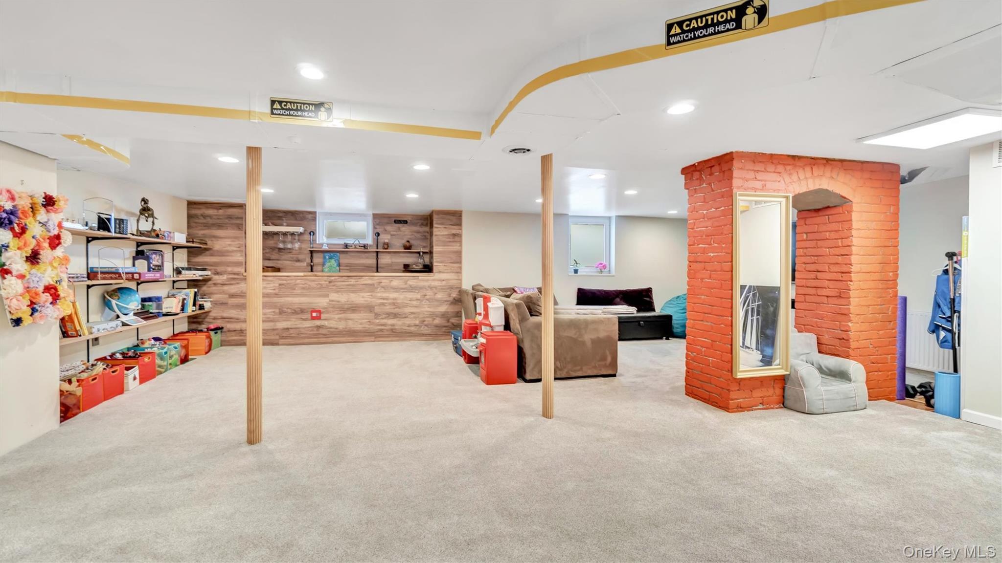 Single Family Hallock  Suffolk County, NY 11901, MLS-864926-31