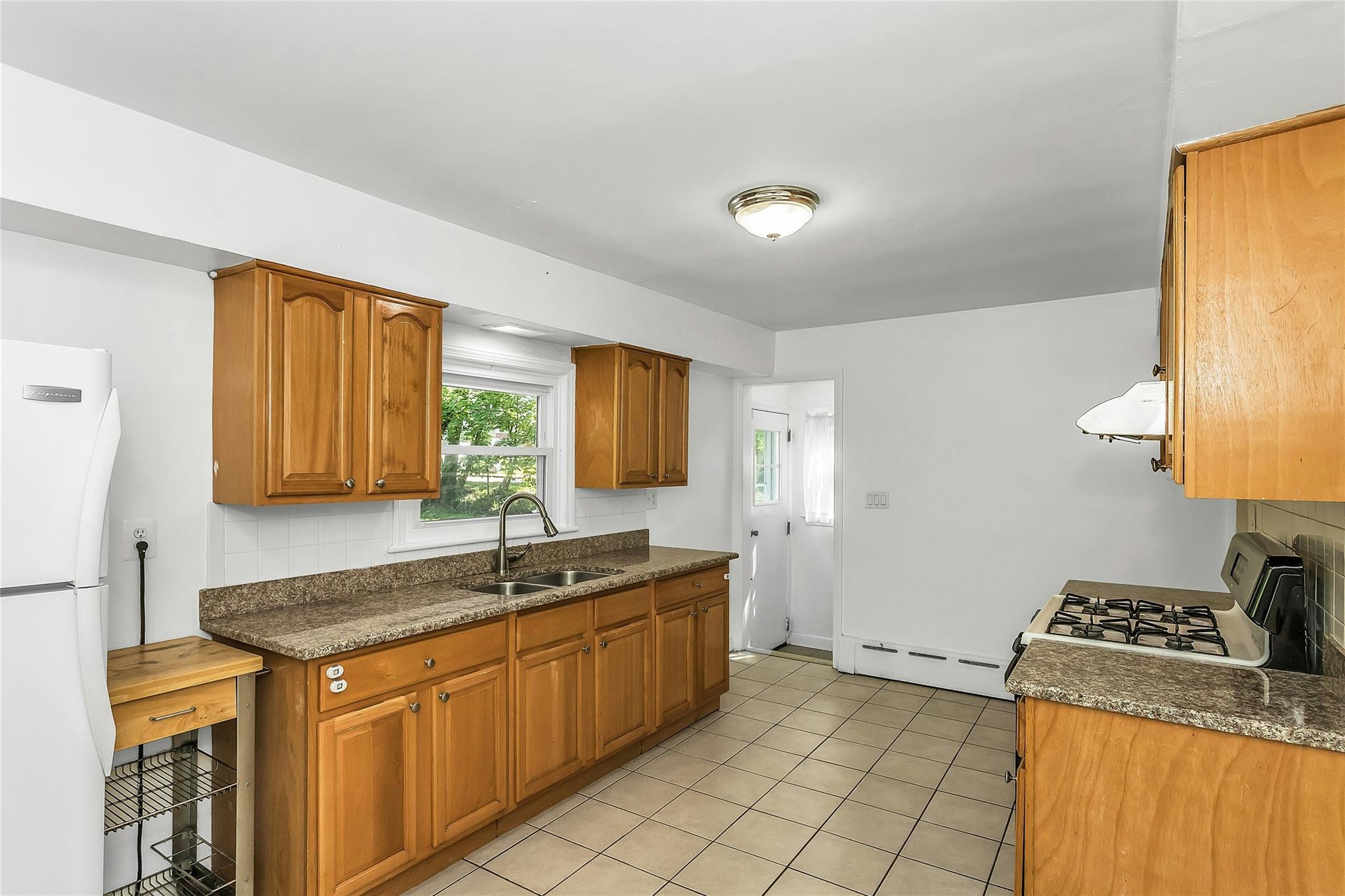 Single Family Elm  Nassau County, NY 11542, MLS-864954-12
