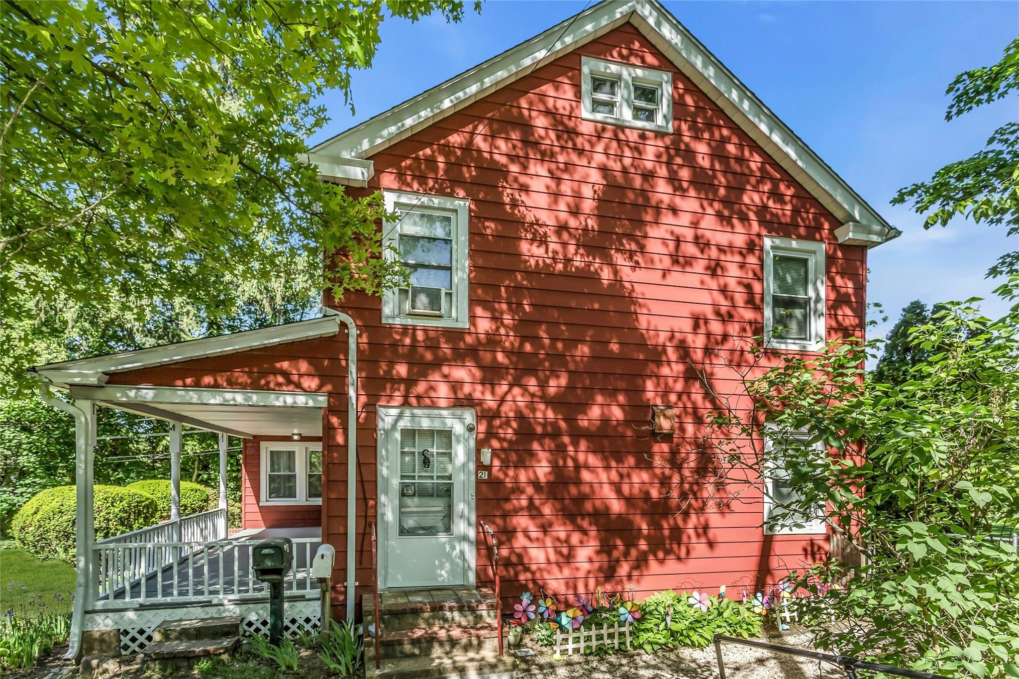 Single Family Elm  Nassau County, NY 11542, MLS-864954-25
