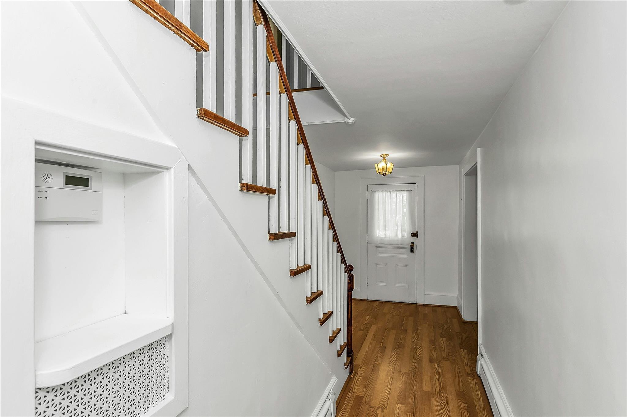 Single Family Elm  Nassau County, NY 11542, MLS-864954-5