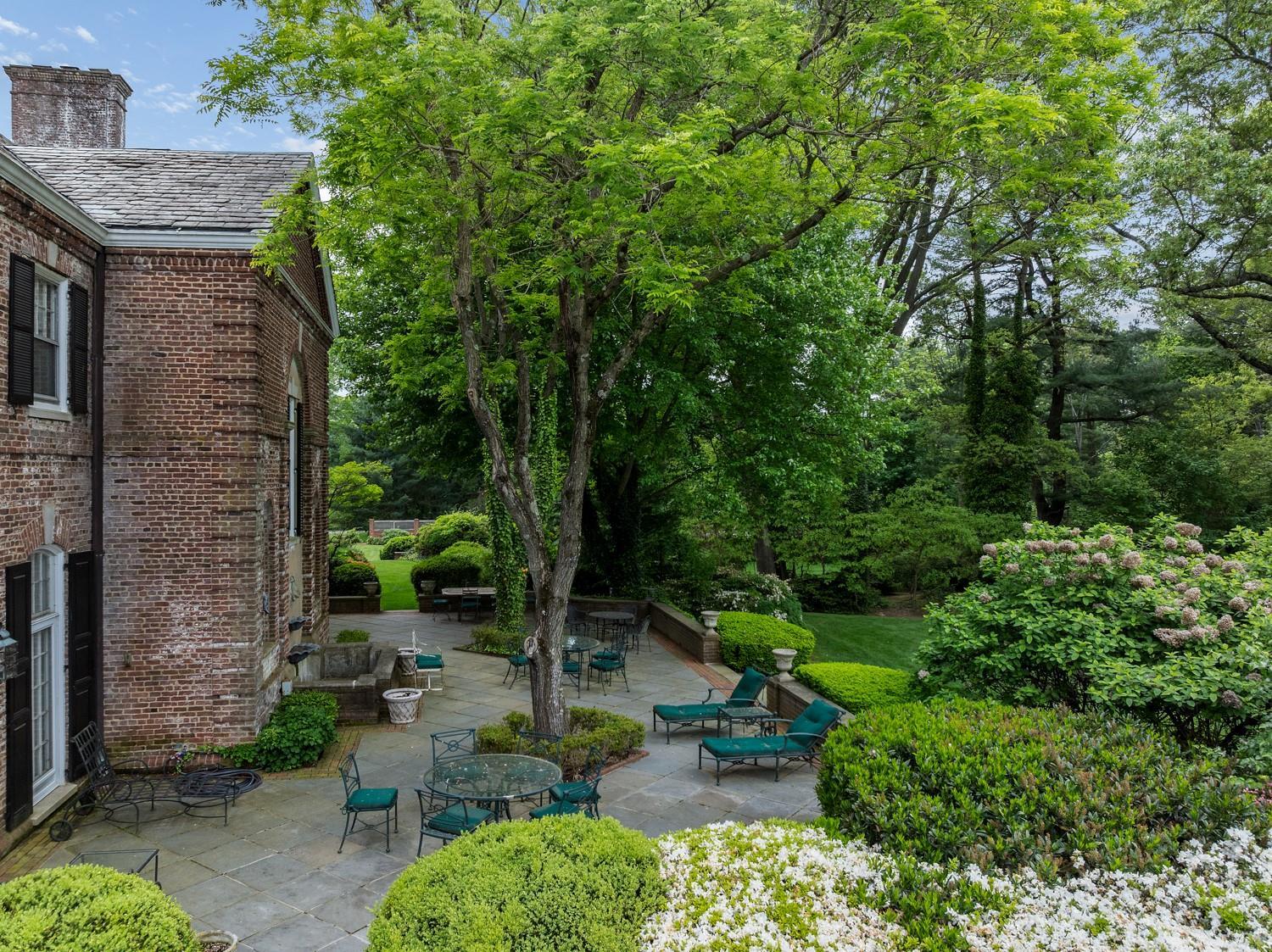 Single Family Piping Rock Nassau County, NY 11560, MLS-864966-30