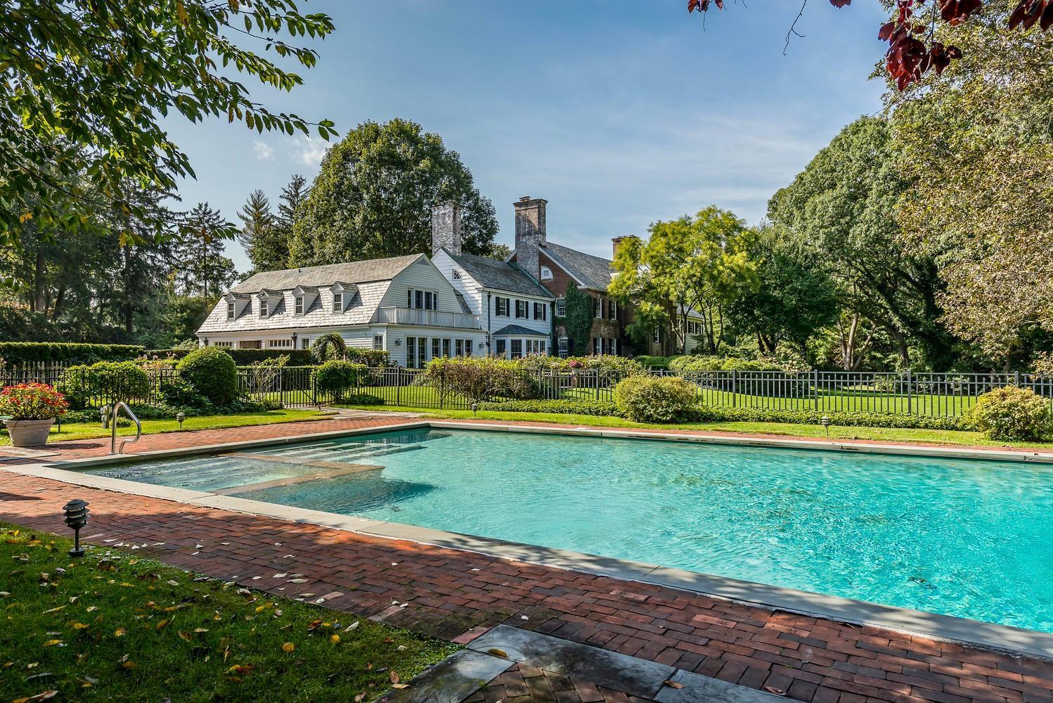 Single Family Piping Rock Nassau County, NY 11560, MLS-864966-31