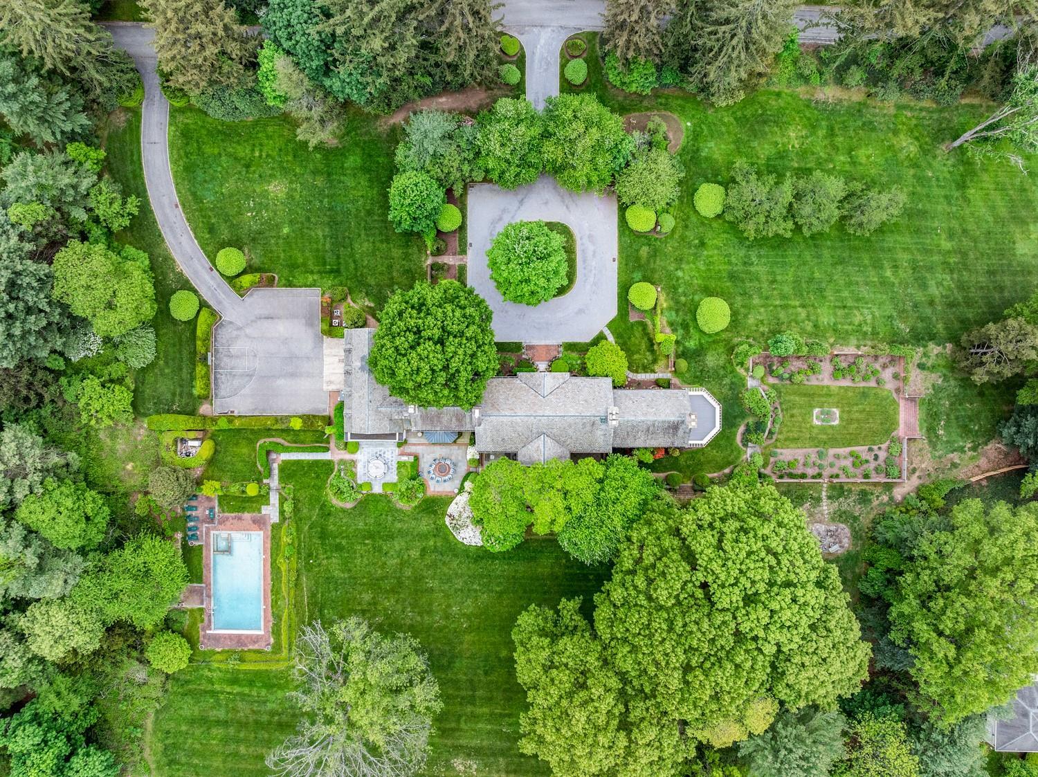 Single Family Piping Rock  Nassau County, NY 11560, MLS-864966-33