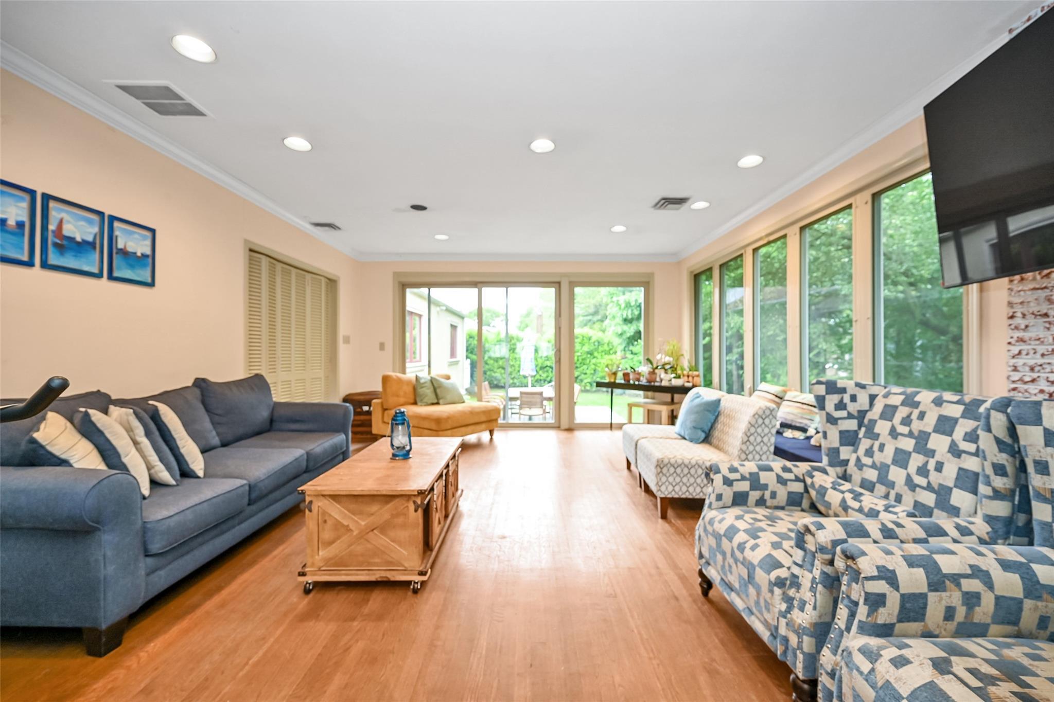 Single Family Union  Nassau County, NY 11557, MLS-864974-9