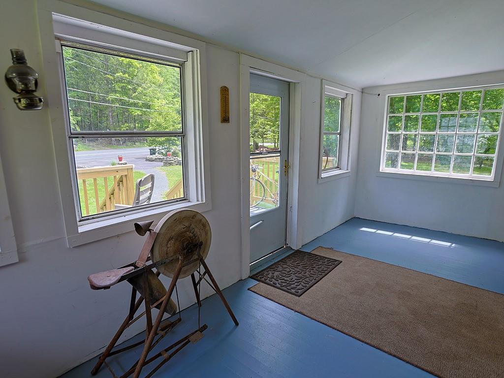 Single Family Spring Glen  Sullivan County, NY 12763, MLS-864976-21
