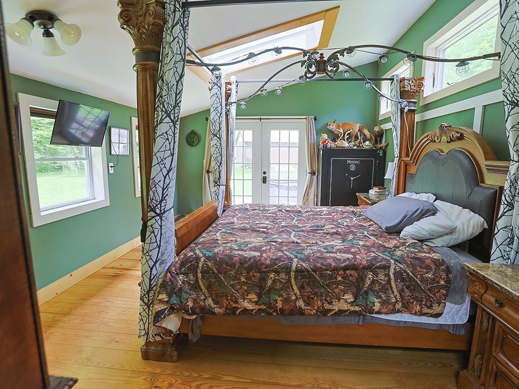 Single Family Spring Glen  Sullivan County, NY 12763, MLS-864976-35